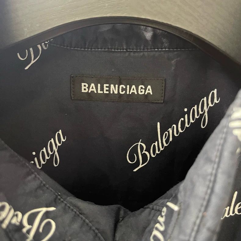 Balenciaga Balenciaga size 37 Full print logo short-sleeved shirt Size US XS / EU 42 / 0 - 3 Thumbnail