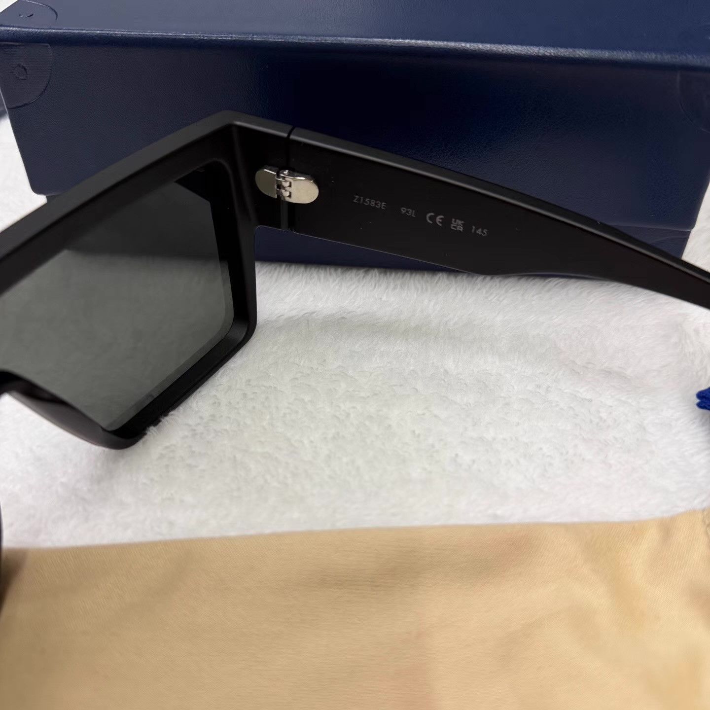 Louis Vuitton LV Black Monogram Square Frame Glasses Q10 Size ONE SIZE - 5 Thumbnail