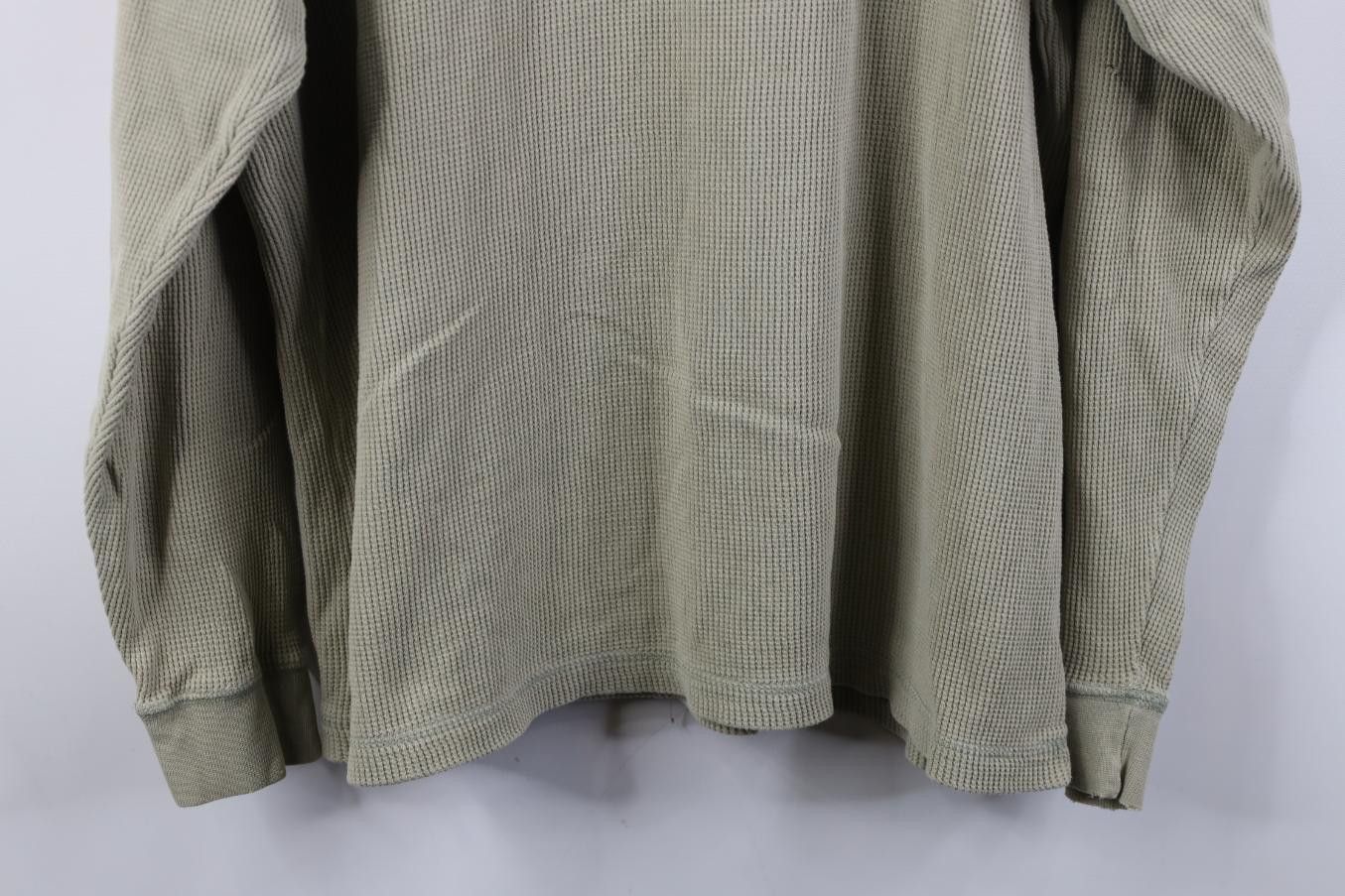 Vintage Vintage 90s Streetwear Thermal Waffle Knit Henley T-Shirt Size US L / EU 52-54 / 3 - 17 Thumbnail