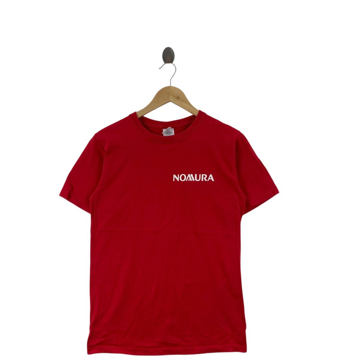 Vintage Vintage NOMURA HOLDING JAPAN Investment Bank Promo Tee Shirt Size US S / EU 44-46 / 1 - 4 Thumbnail