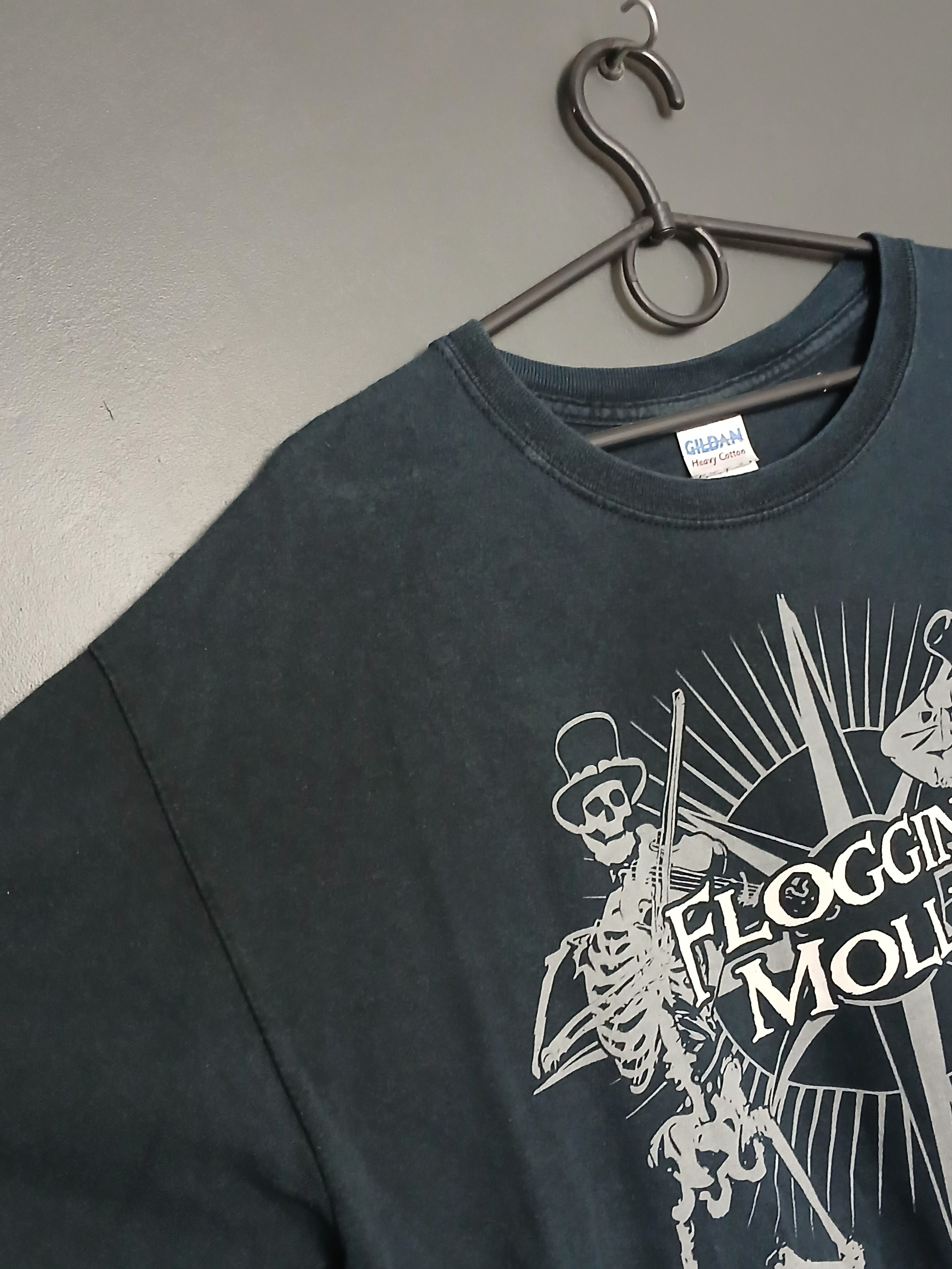 Band Tees Flogging Molly T-Shirt Size US L / EU 52-54 / 3 - 4 Thumbnail
