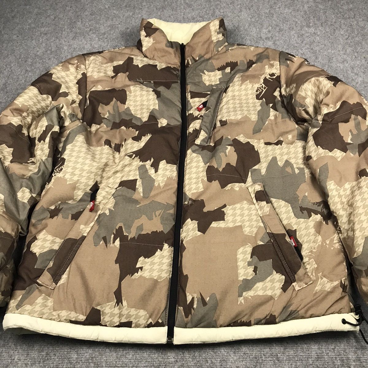 Quiksilver QUIKSILVER CAMO PUFFER ZIPPIER JACKET Size US M / EU 48-50 / 2 - 2 Thumbnail
