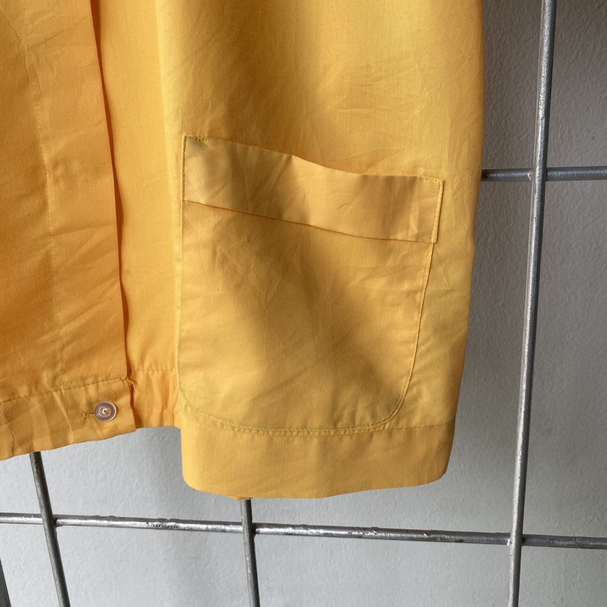 Other Hilton Yellow Short-Sleeve Bowling Shirt Size XS / US 0-2 / IT 36-38 - 8 Thumbnail
