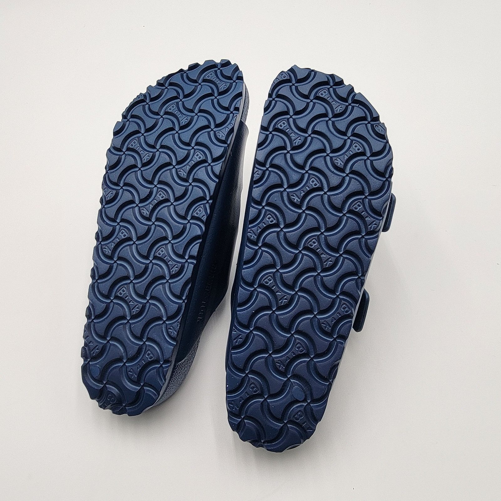 Birkenstock Birkenstock Arizona EVA Navy Sz 5W EU 36 Narrow Fit Size US 5 / IT 35 - 5 Thumbnail