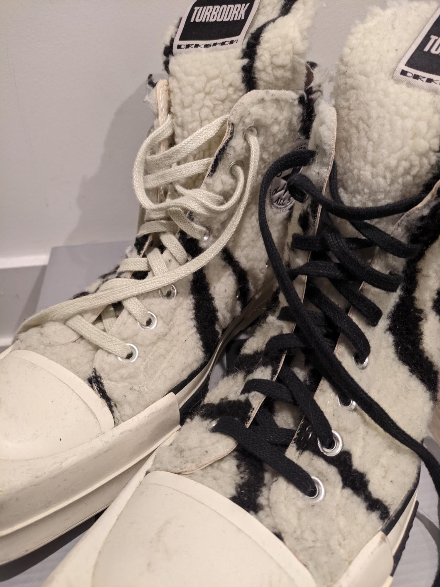 Rick Owens Drkshdw TURBODRK Zebra Fleece Converse Hightop Sneakers Size US 9 / EU 42 - 6 Thumbnail