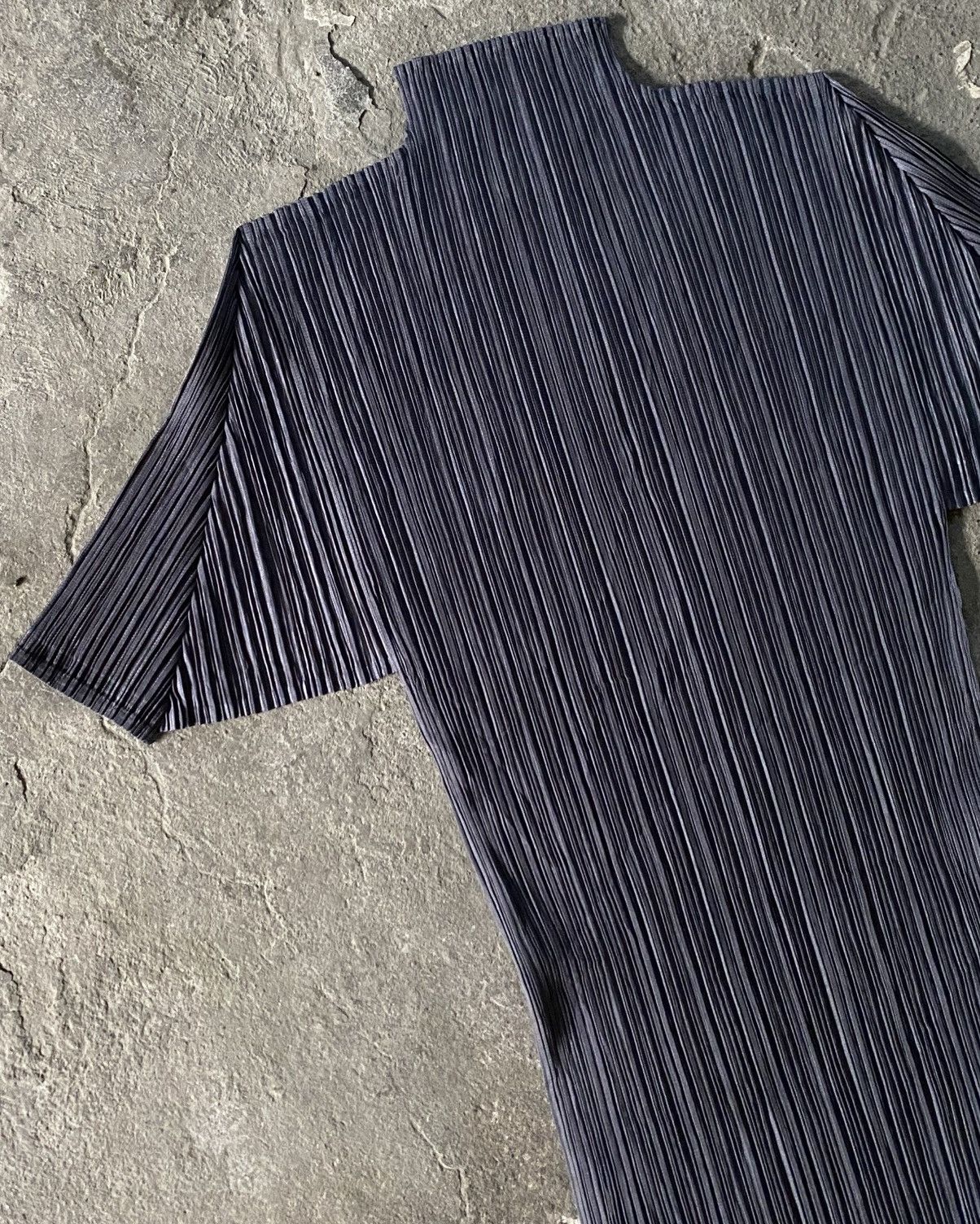 Pleats Please Issey Miyake Issey Miyake Pleats Please - Mock Neck Blouse Size L / US 10 / IT 46 - 2 Thumbnail