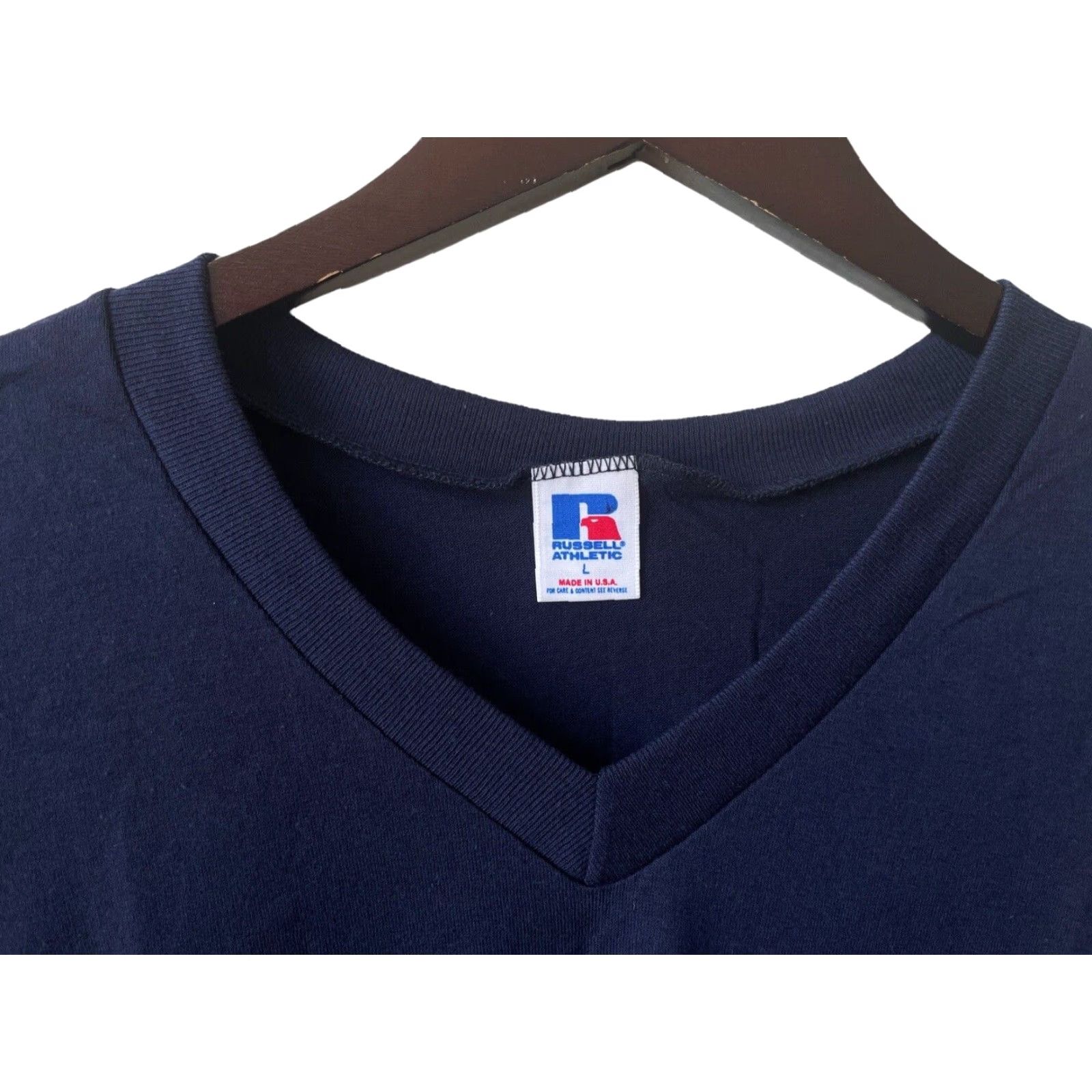 Russell Athletic VINTAGE Russell Athletic T-Shirt Mens L Deadstock NWOT 90s NOS Blue V-Neck Short Sleeve Cotton Blend 1990s 28.5" long Navy Mens 90s Size US L / EU 52-54 / 3 - 2 Thumbnail