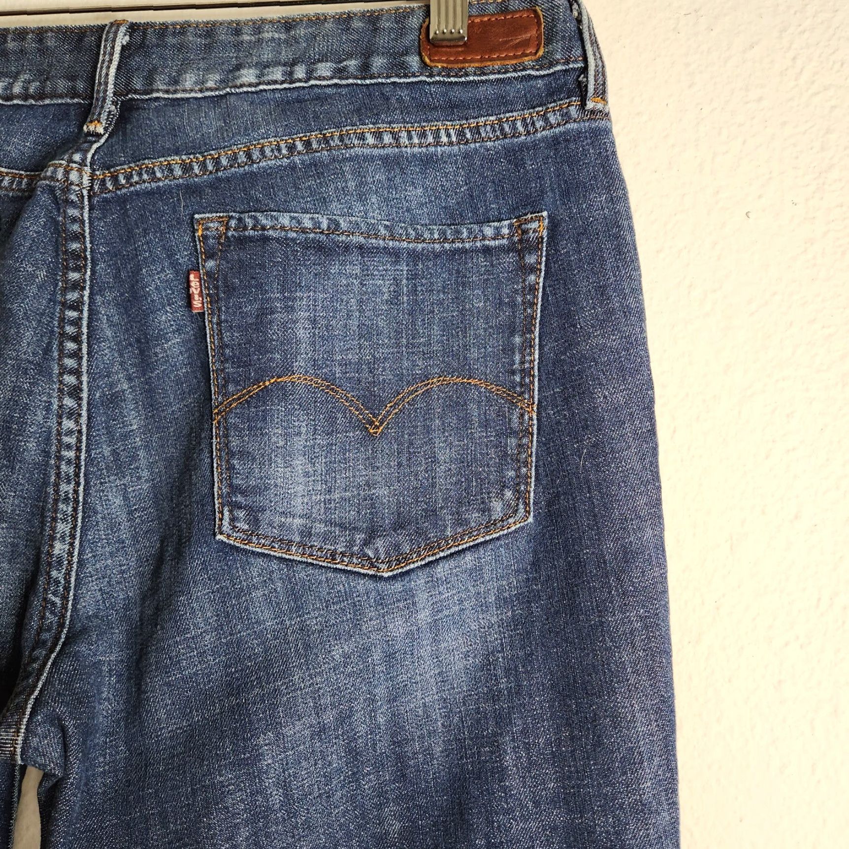 Levi's Levi's Jeans Womens Dark Wash Mid Rise Bootcut 14 Regular 5-Pocket Denim Stretch Pockets Zip Fly Blue Cowboy Western Jeans Mens? Size 36" / US 14 / IT 50 - 6 Thumbnail