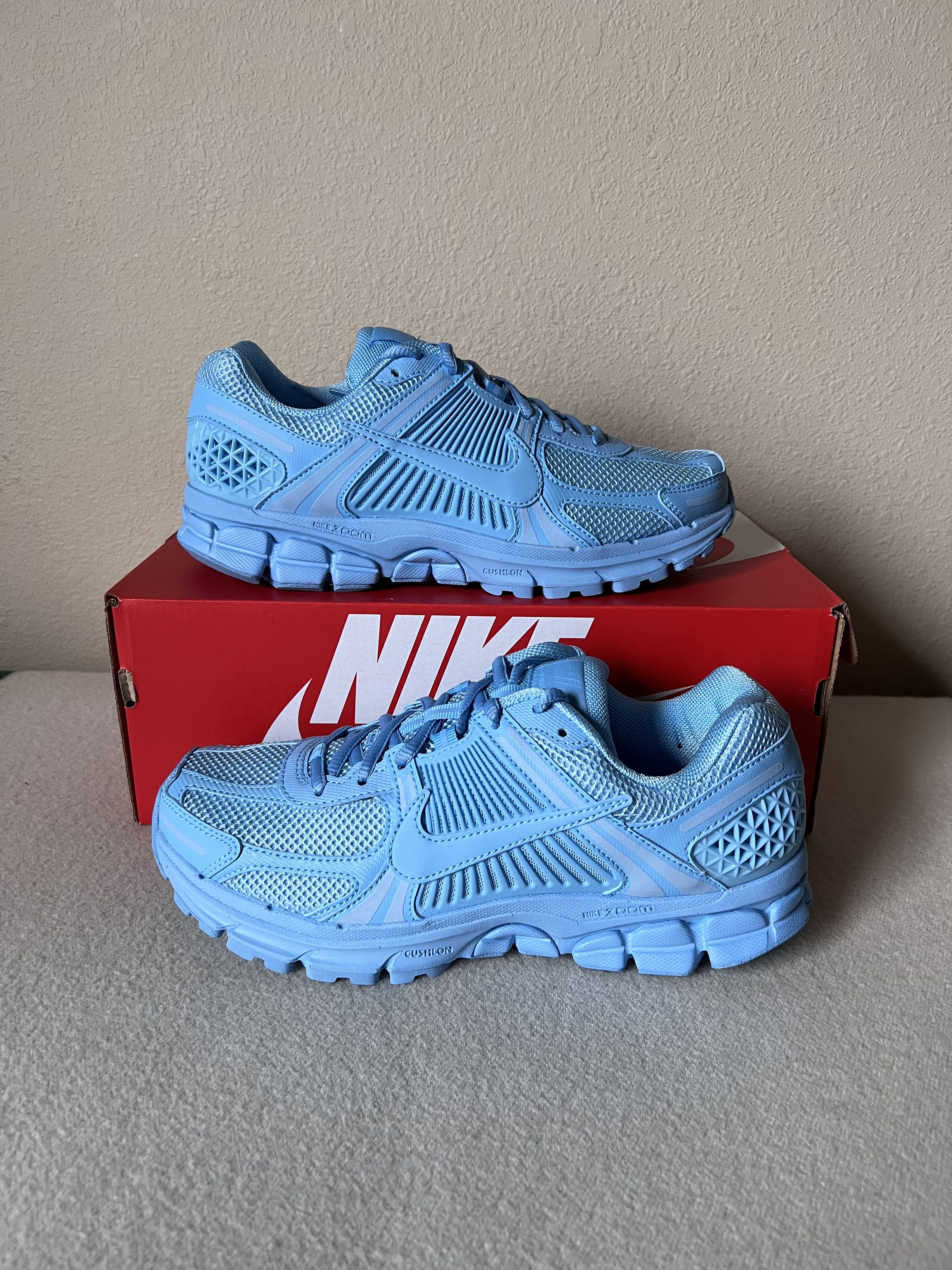 Nike Nike Zoom Vomero 5 in Lakeside Blue Size US 7.5 / EU 40-41 - 2 Thumbnail