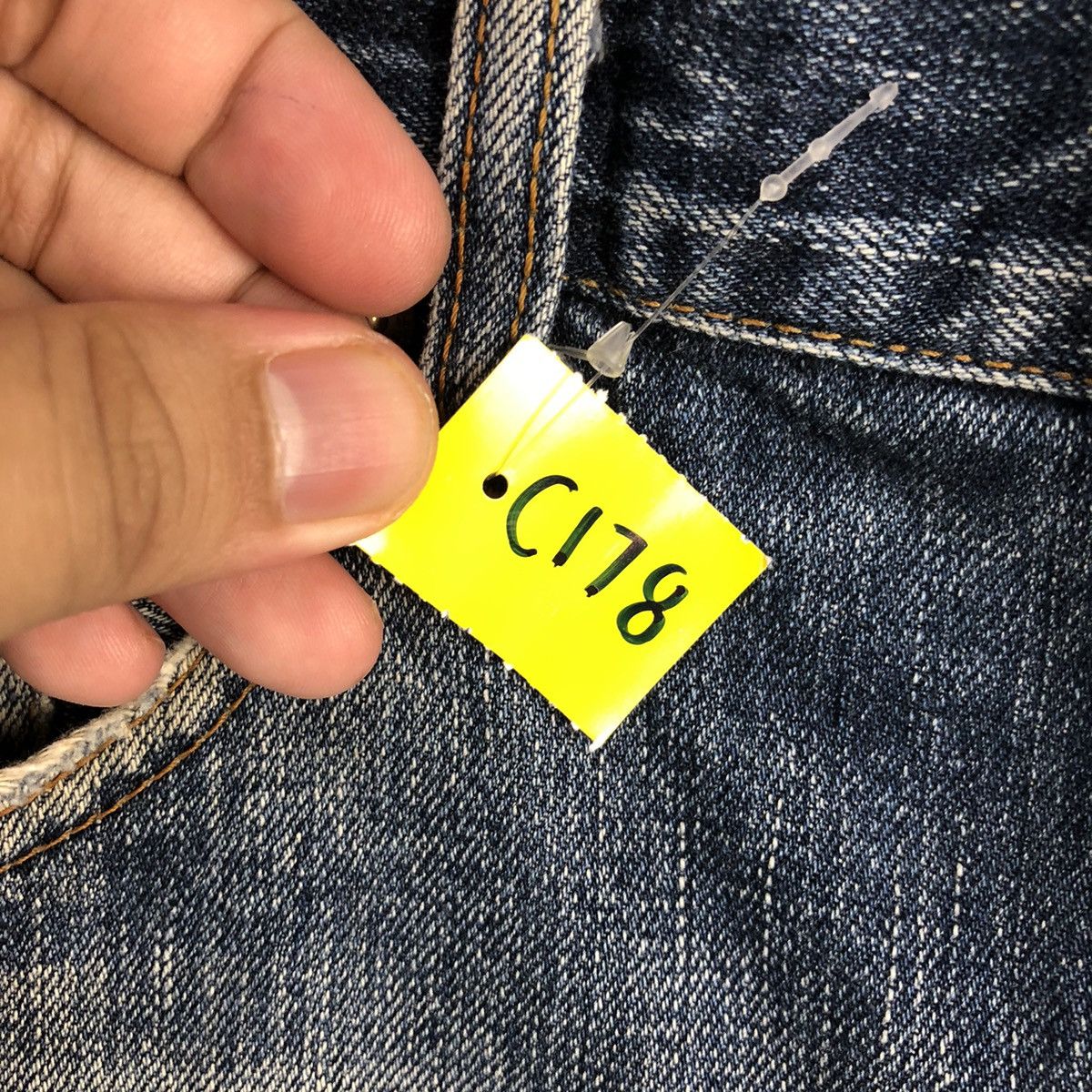 Levi's DL Levis 505 Blue vintage Denim Pants #C198 Size US 33 - 12 Thumbnail