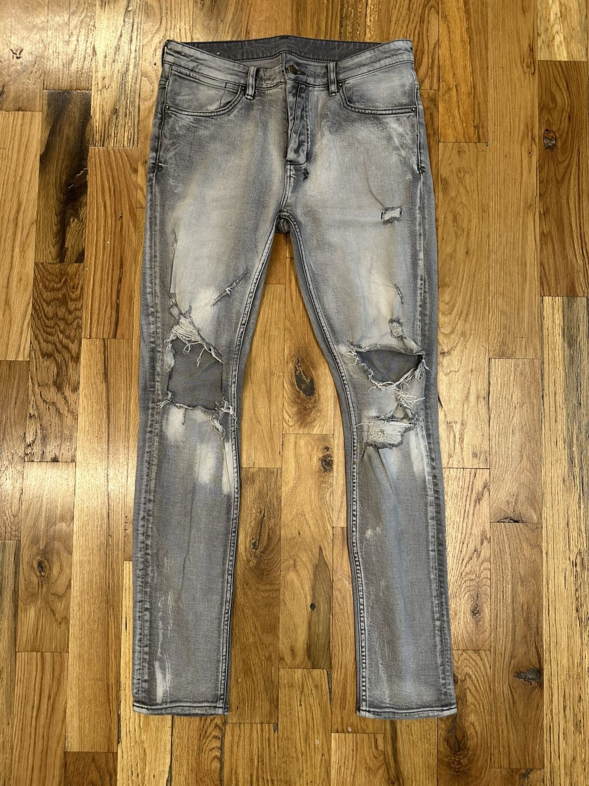 Ksubi Ksubi Knee Hole Distress Gray Denim Jeans Size 32 Size US 32 / EU 48 - 1 Thumbnail
