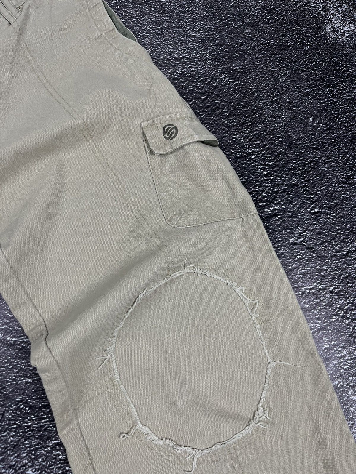 Santa Cruz Skateboards Rare🔥 Santa Cruz Big Logo Vintage Cargo Pants Y2K Jogger Size US 30 / EU 46 - 5 Thumbnail