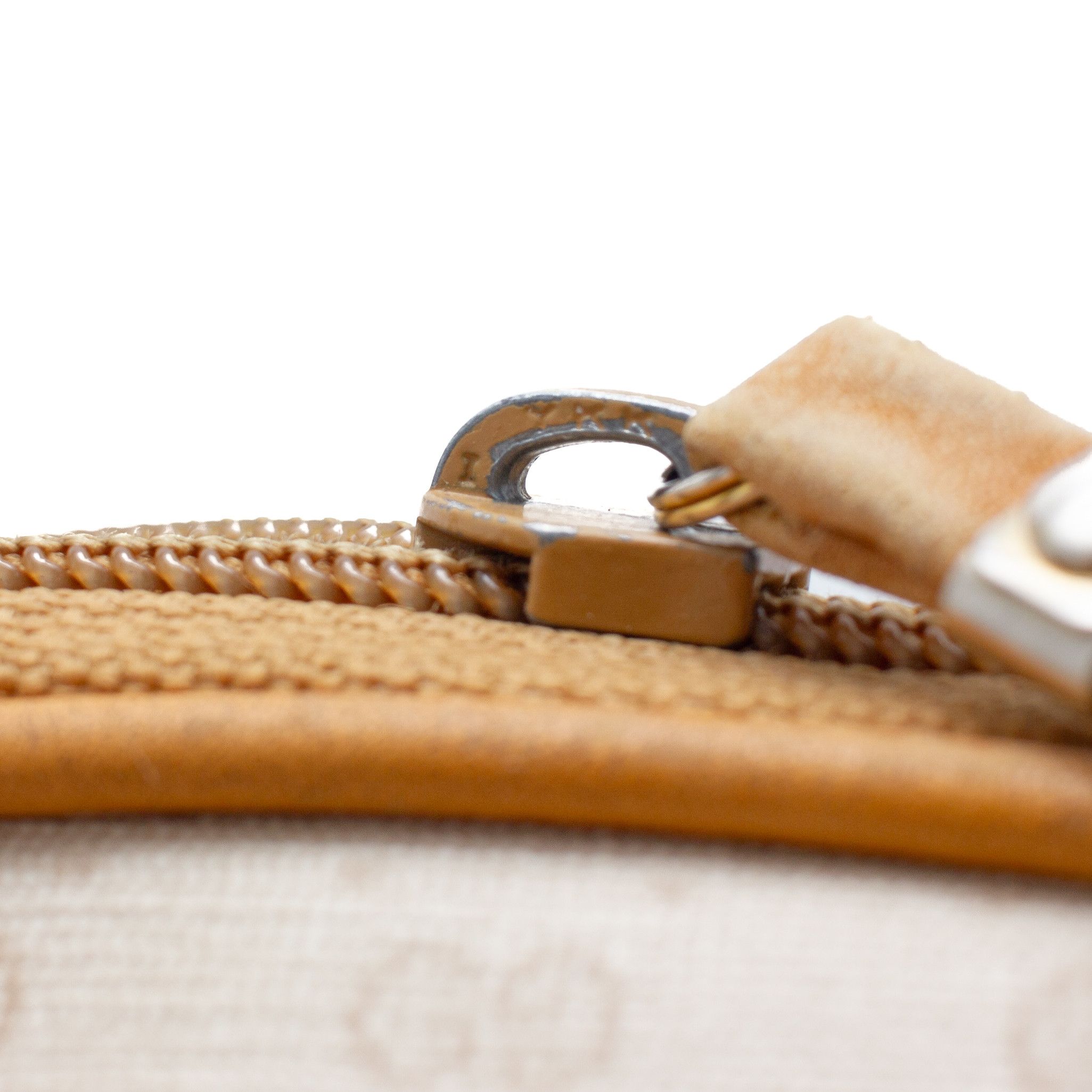 Gucci × Vintage GUCCI Vintage Shoulder/Crosbody Bag Beige Monogram Size ONE SIZE - 10 Thumbnail