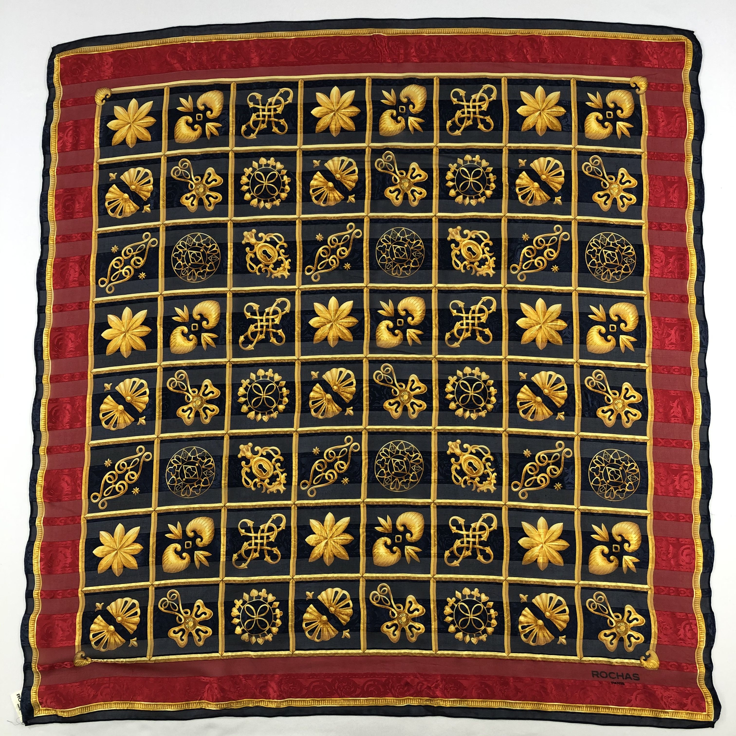 Vintage Vintage Rochas Silk Scarf Size ONE SIZE - 2 Thumbnail