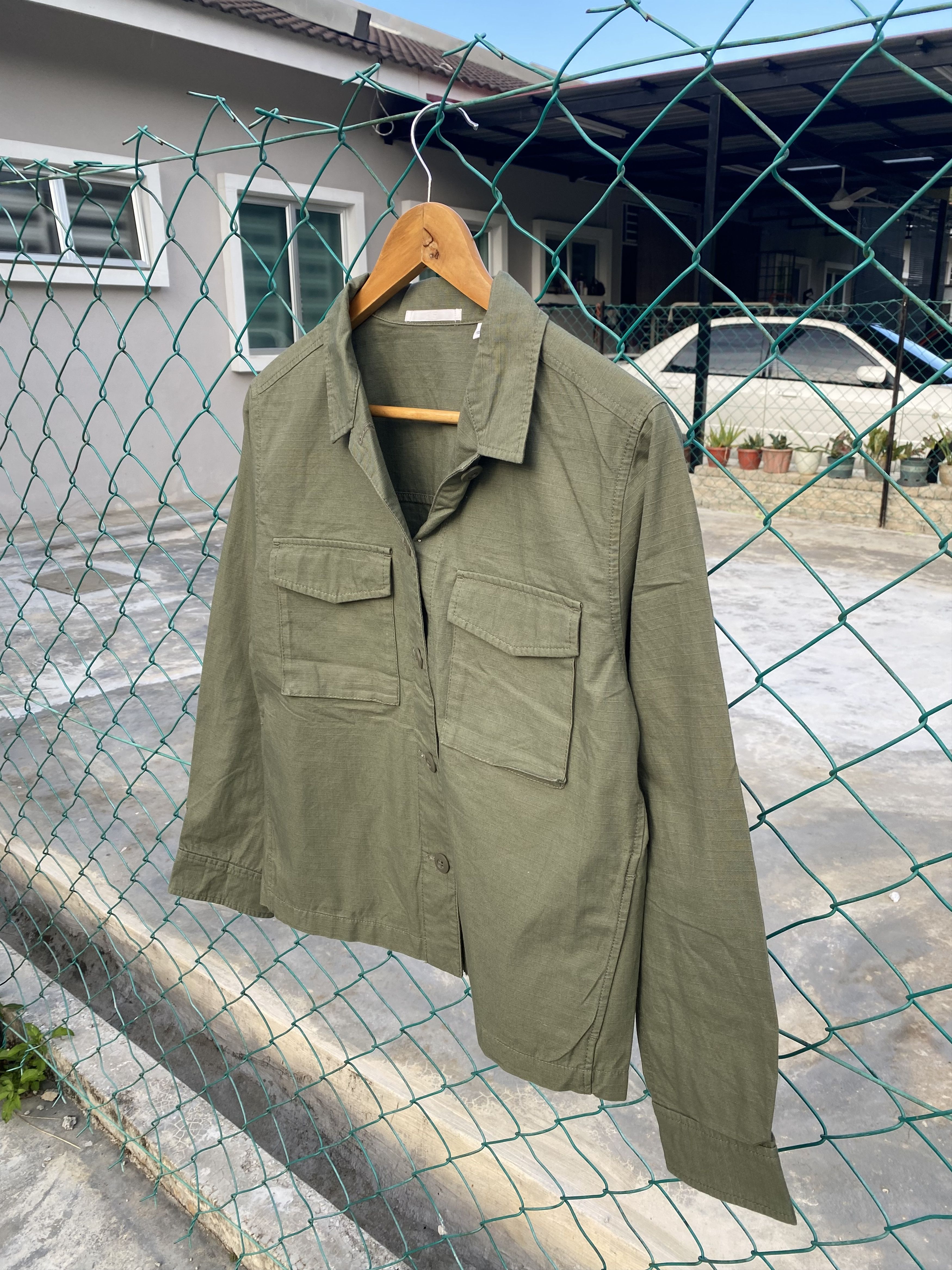 Japanese Brand Uniqlo military long sleeve shirts Size M / US 6-8 / IT 42-44 - 3 Thumbnail