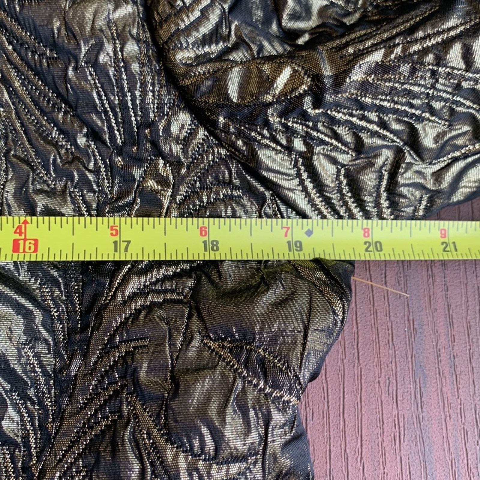 Vintage 80’s metallic bronze puff sleeve cropped quilt bolero shrug Size M / US 6-8 / IT 42-44 - 12 Thumbnail