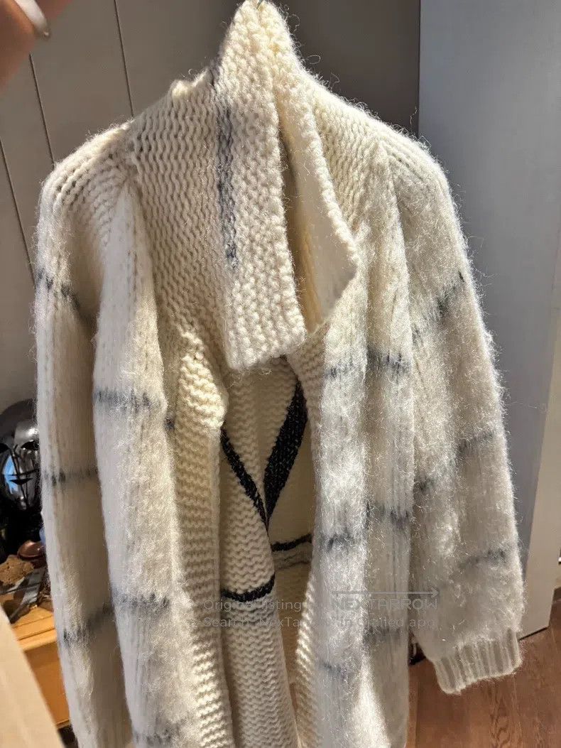 Valentino Valentino Knitted sweater cardigan Size M / US 6-8 / IT 42-44 - 2 Thumbnail