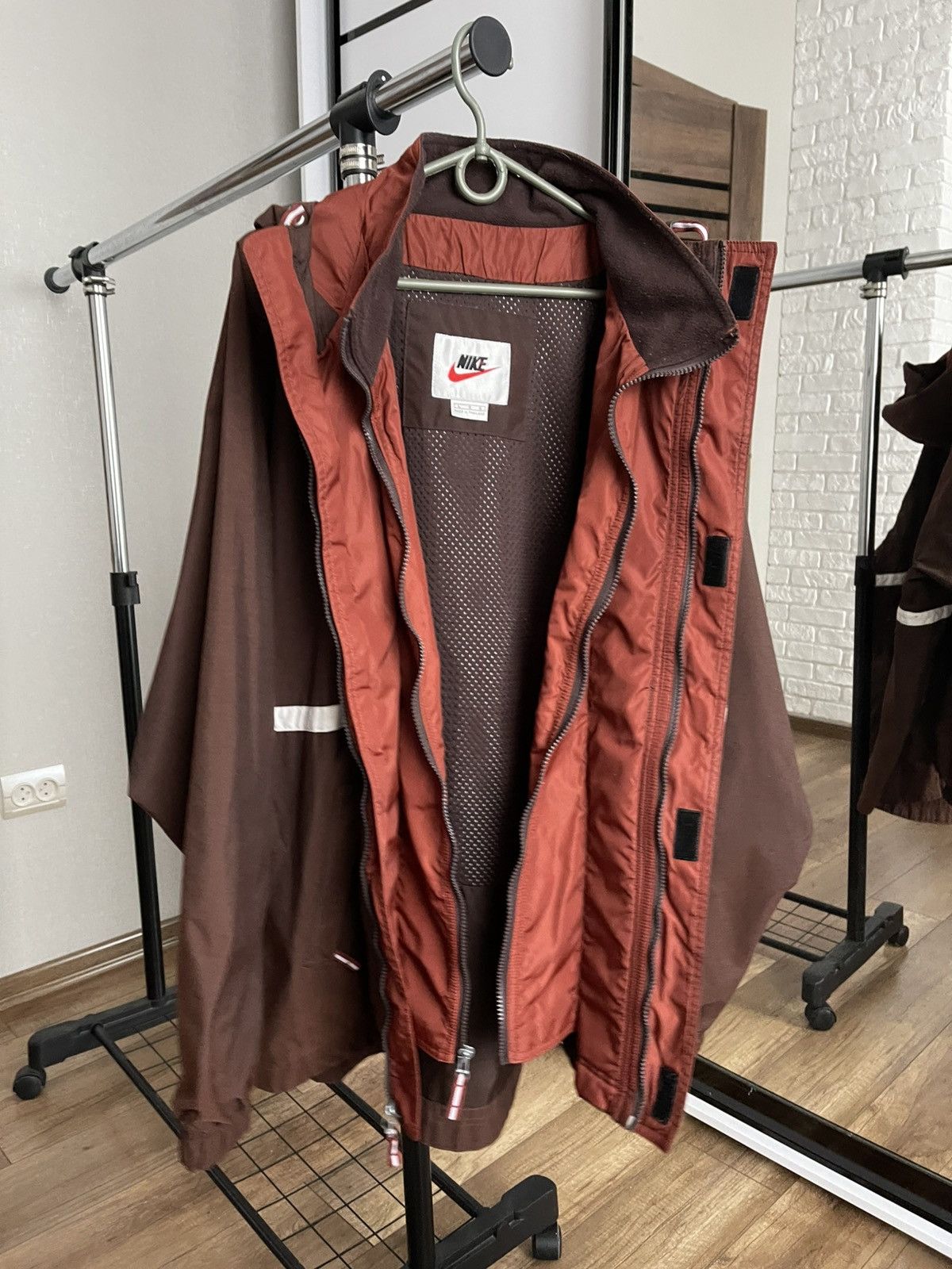 Other Nike Swoosh Vintage Zip Jacket Brown 90s Size US L / EU 52-54 / 3 - 15 Thumbnail