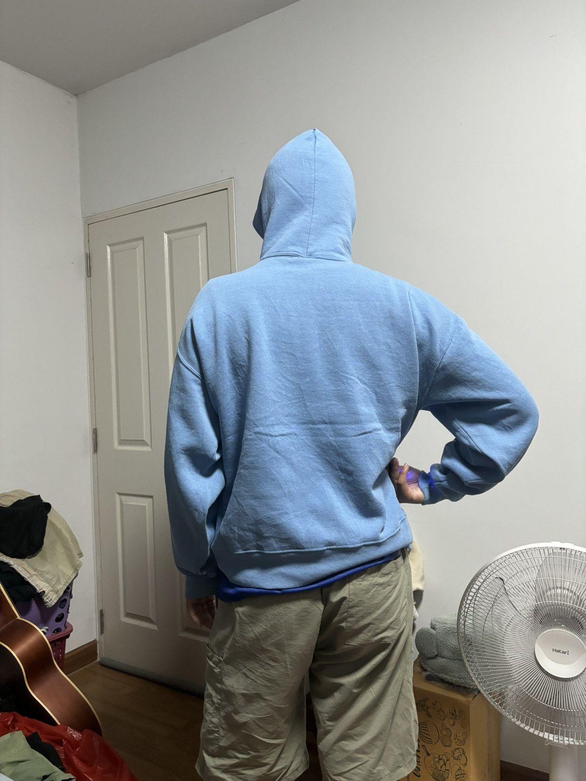 Vintage Vintage Russell Athletic Hoodie Baby Blue Size US L / EU 52-54 / 3 - 14 Thumbnail