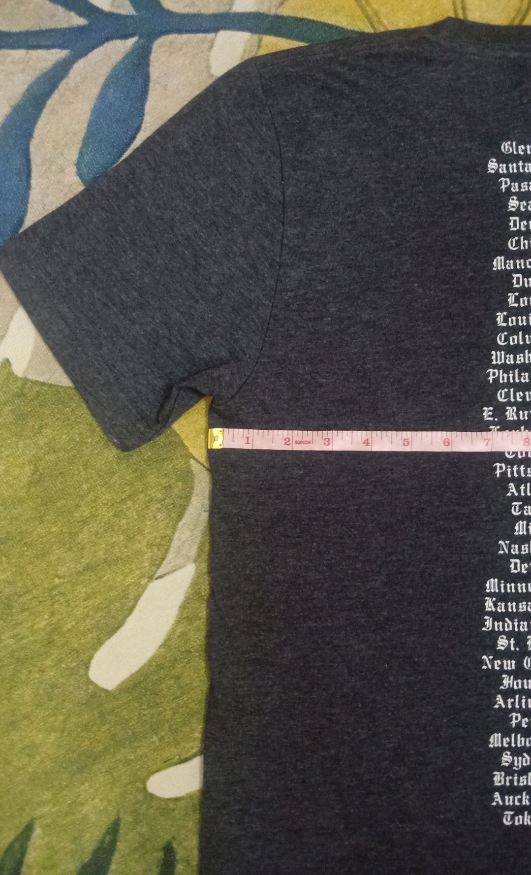 Band Tees Taylor Swift Reputation Stadium Tour T-shirt Size US S / EU 44-46 / 1 - 13 Thumbnail
