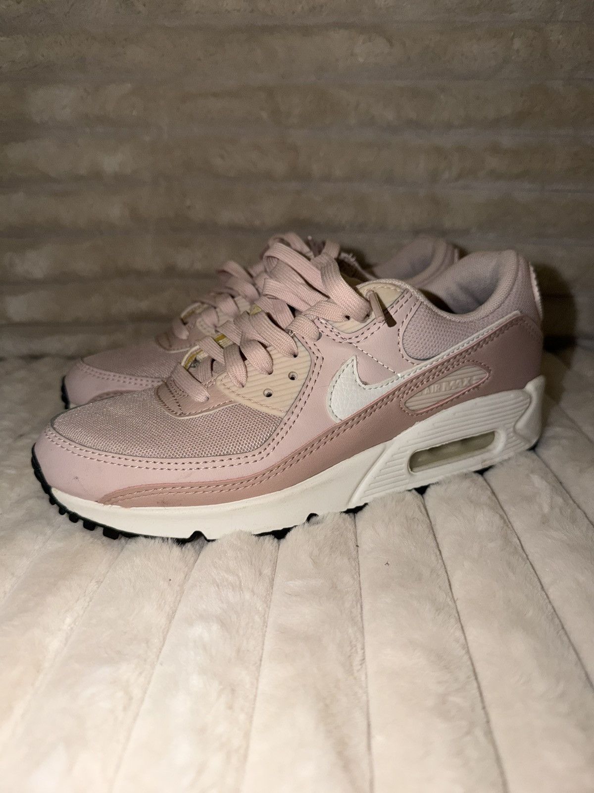 Nike Women’s Nike Air Max 90 ‘Barely Rose’ Size 6 Size US 6 / IT 36 - 4 Thumbnail