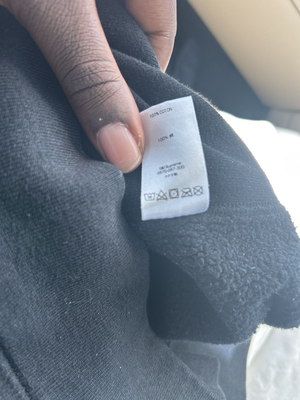Supreme Black supreme hoodie size m Size US M / EU 48-50 / 2 - 6 Thumbnail