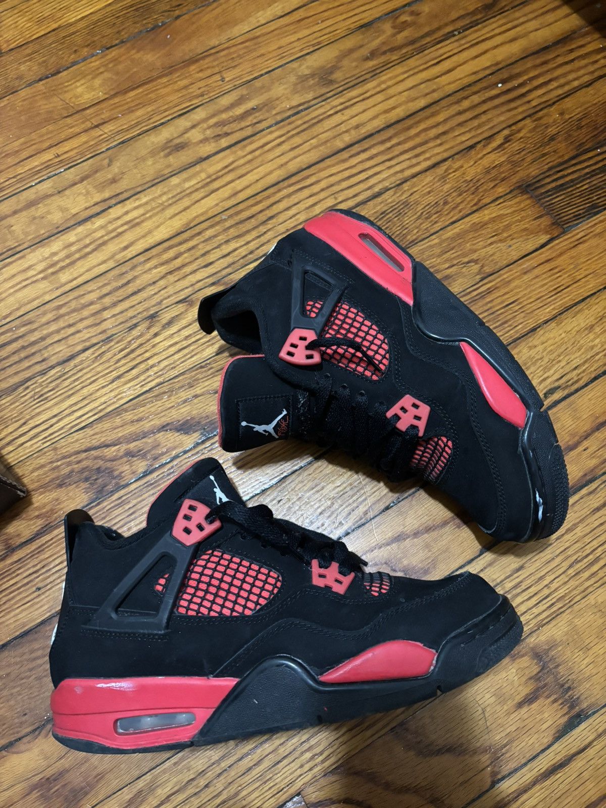 Jordan Brand Thunder 4s Gs size Size US 7 / EU 40 - 5 Thumbnail