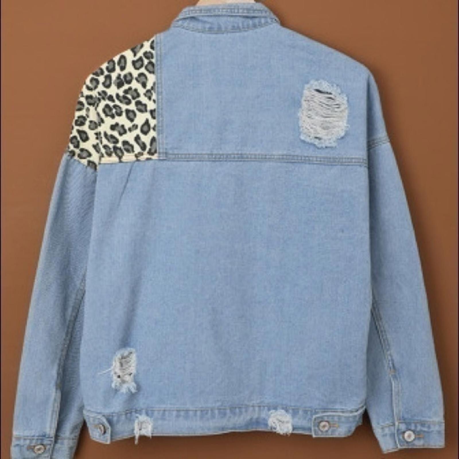 Designer Leopard Denim Jacket Distressed Jean And Cheetah Patch NWT Size S / US 4 / IT 40 - 6 Thumbnail