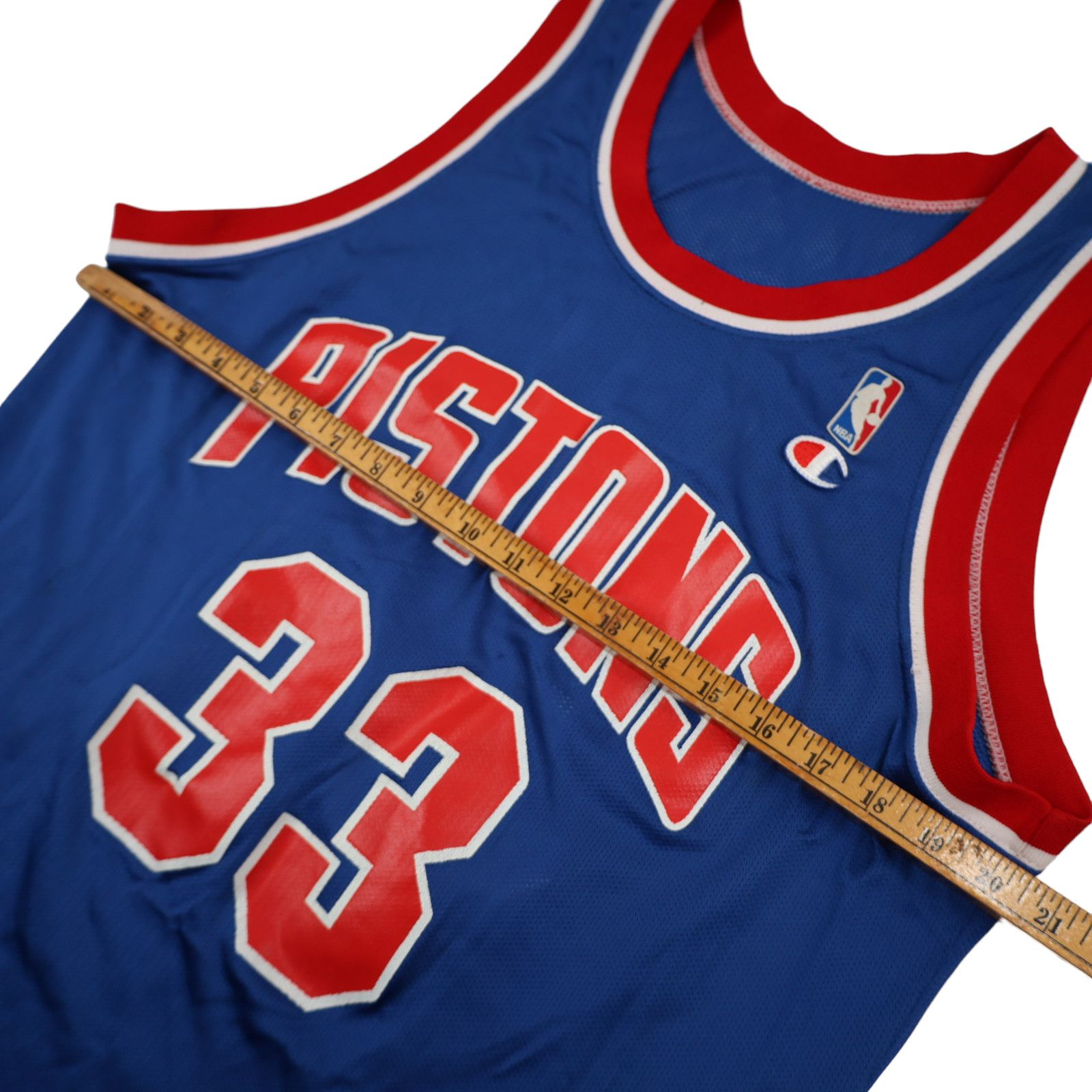 Champion × NBA × Vintage Vintage Champion Detroit Pistons #33 Grant Hill Jersey Size US L / EU 52-54 / 3 - 7 Thumbnail