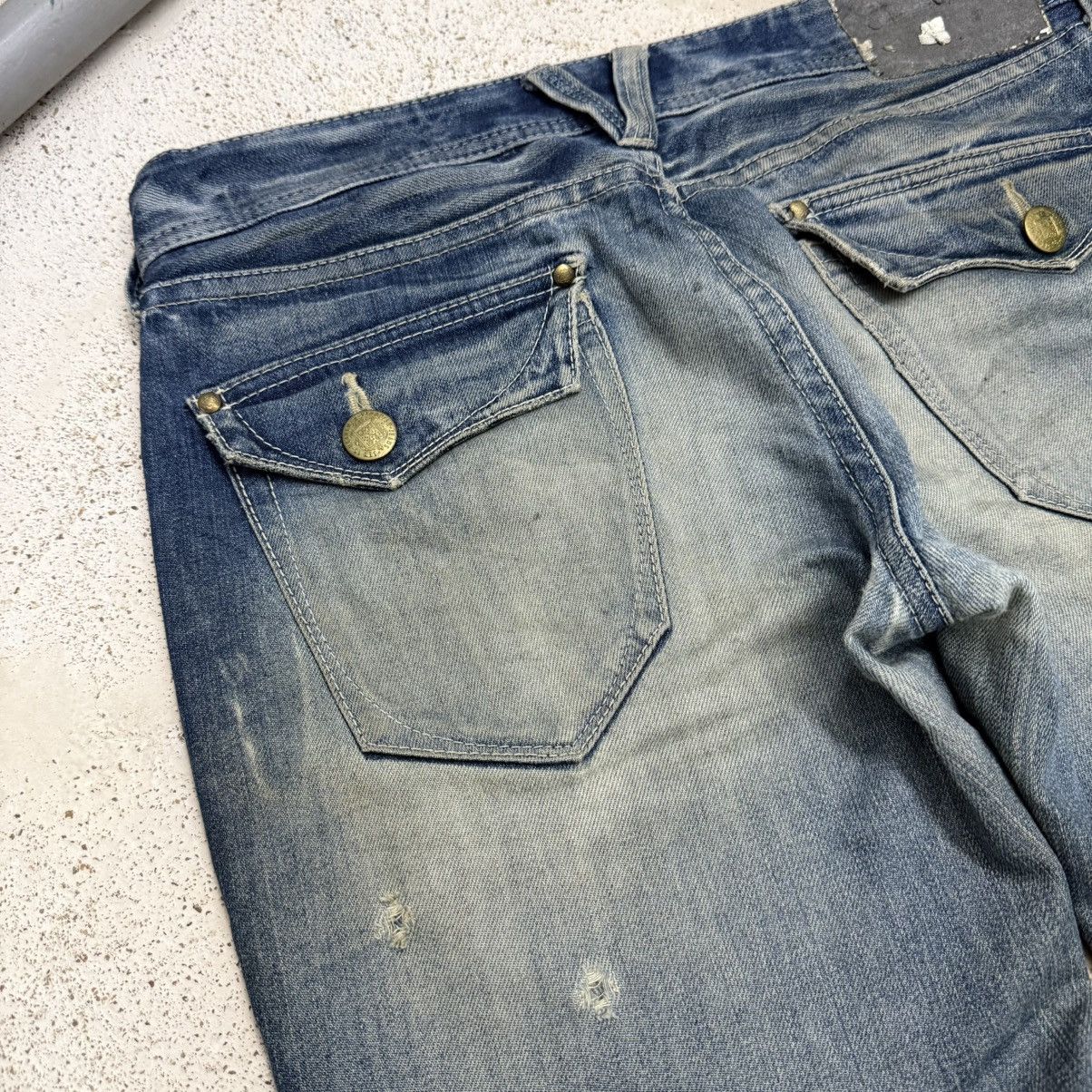 Vanquish Vanquish Muddy Distressed Whisker Denim Pants Size US 31 - 14 Thumbnail
