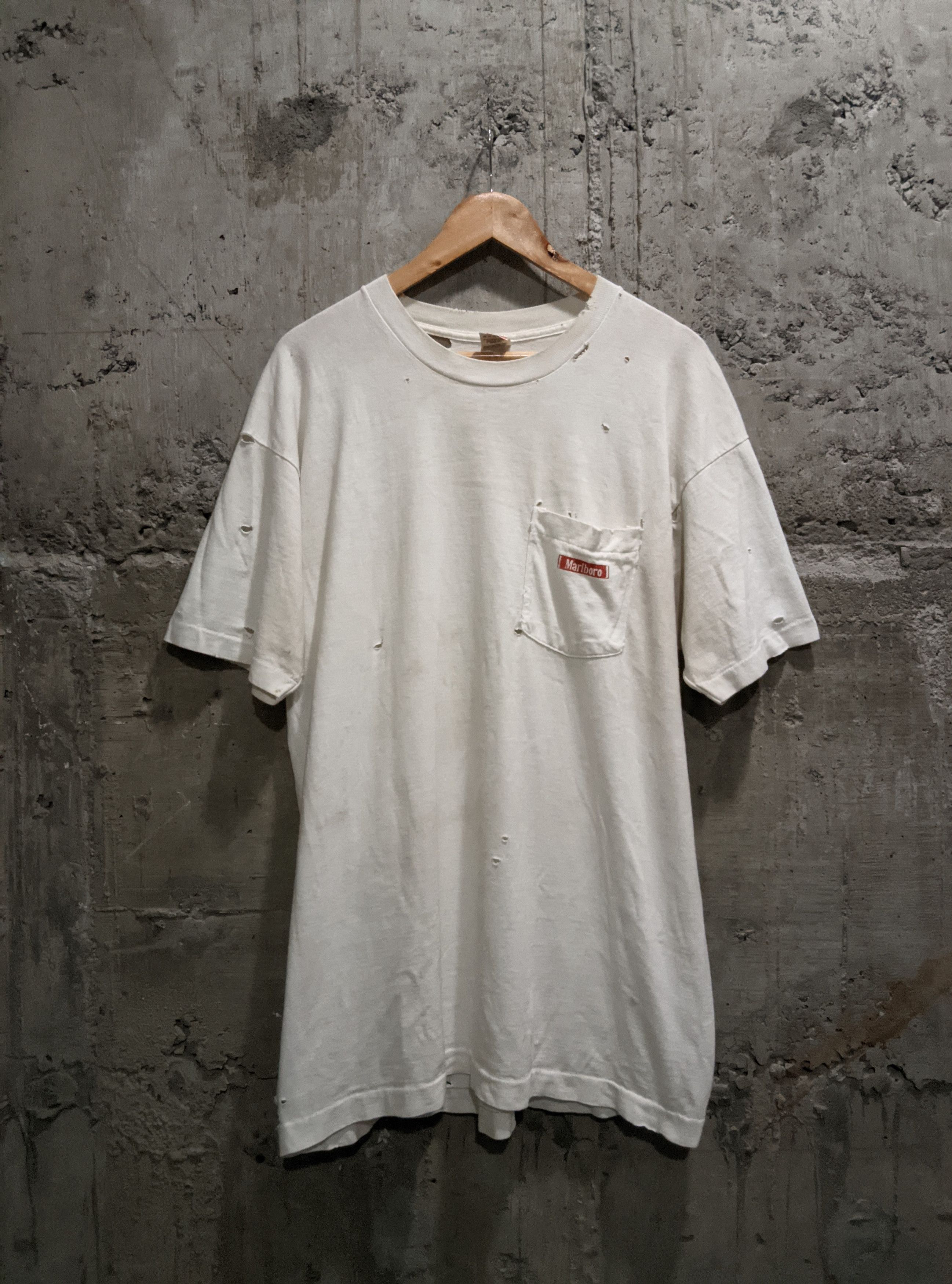 Vintage Vintage 90s thrashed Marlboro distressed dirty faded erd Size US XL / EU 56 / 4 - 2 Thumbnail