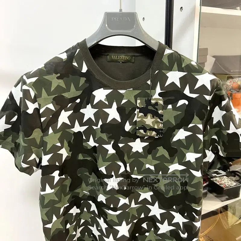 Valentino Valentino Camouflage Star Print Men's T-Shirt . Size US S / EU 44-46 / 1 - 4 Thumbnail
