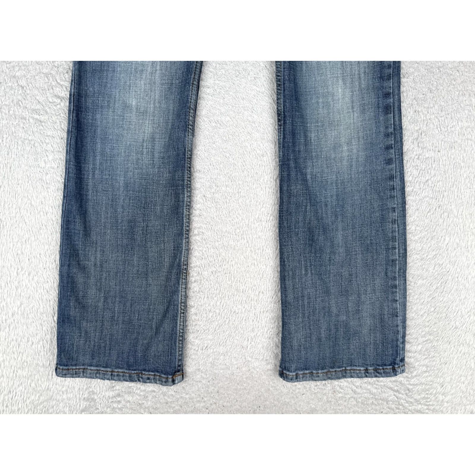 Wrangler Wrangler Jeans Womens Juniors 9 Blue Bootcut Mid Rise Stretch Denim Medium Wash Jeans Womens Juniors 9 Blue Bootcut Medium Wash Wrangler Size 30" / US 8 / IT 44 - 2 Thumbnail