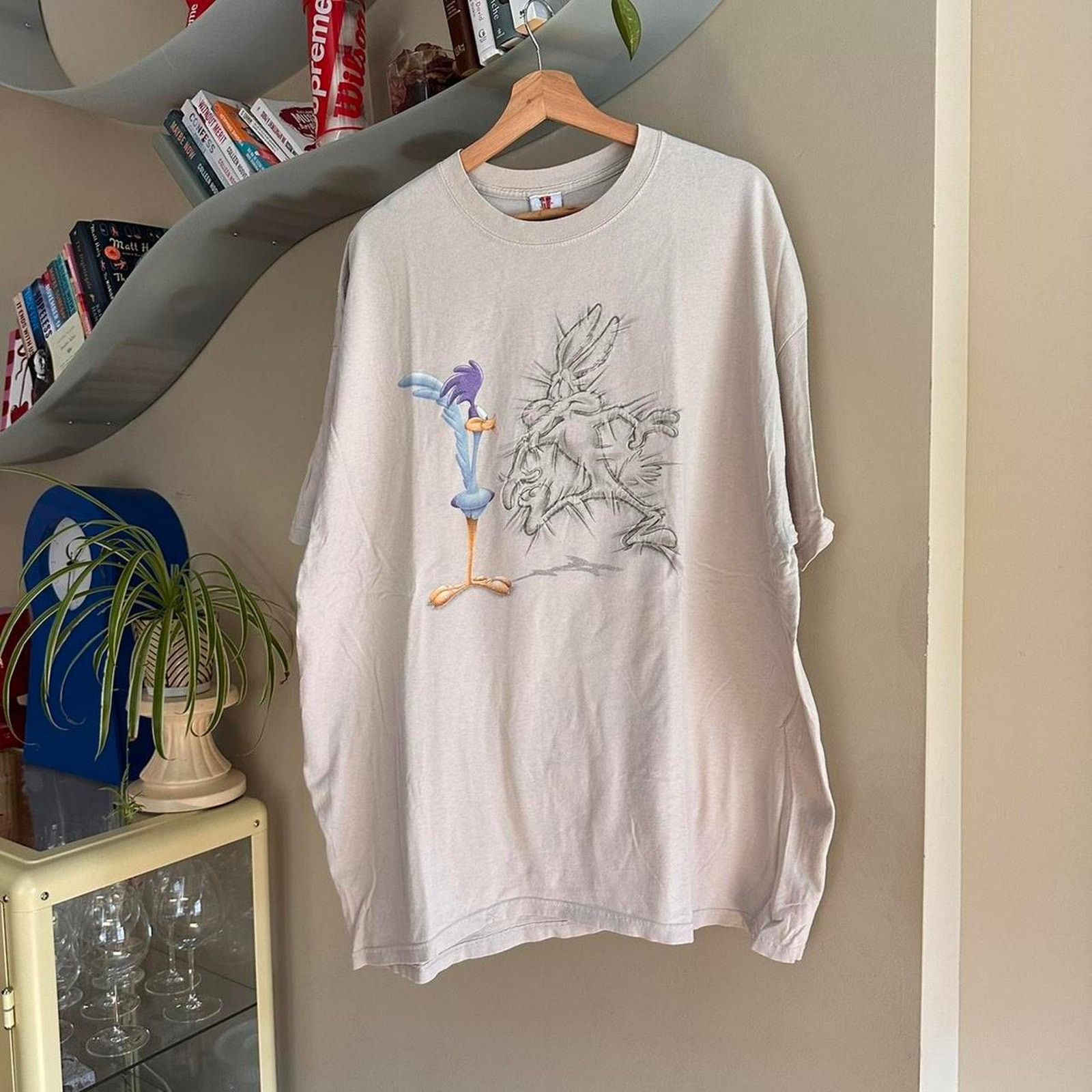 Vintage Vintage Looney Tunes Wile E Coyote Shirt Size US XXL / EU 58 / 5 - 1 Thumbnail