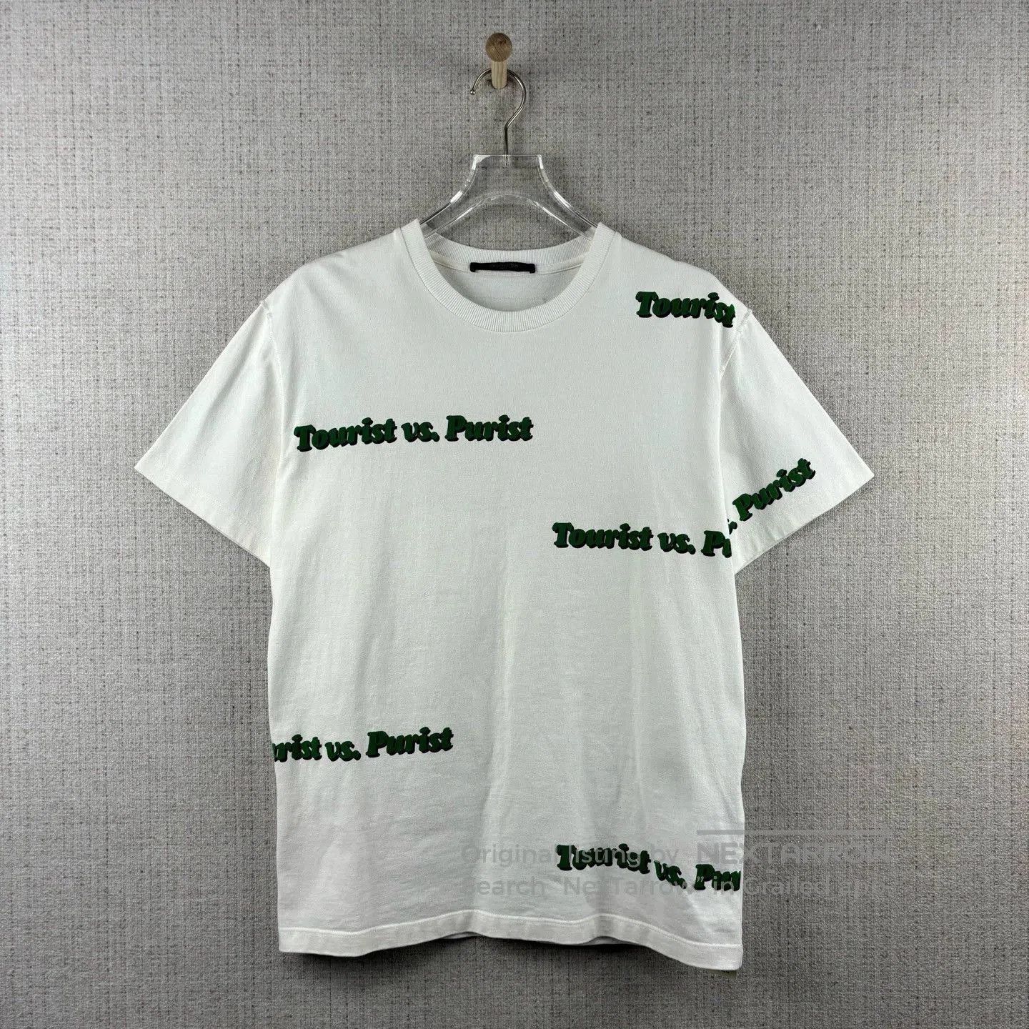 Louis Vuitton Louis Vuitton Flocked Logo Round Neck Tee. Size US M / EU 48-50 / 2 - 1 Thumbnail