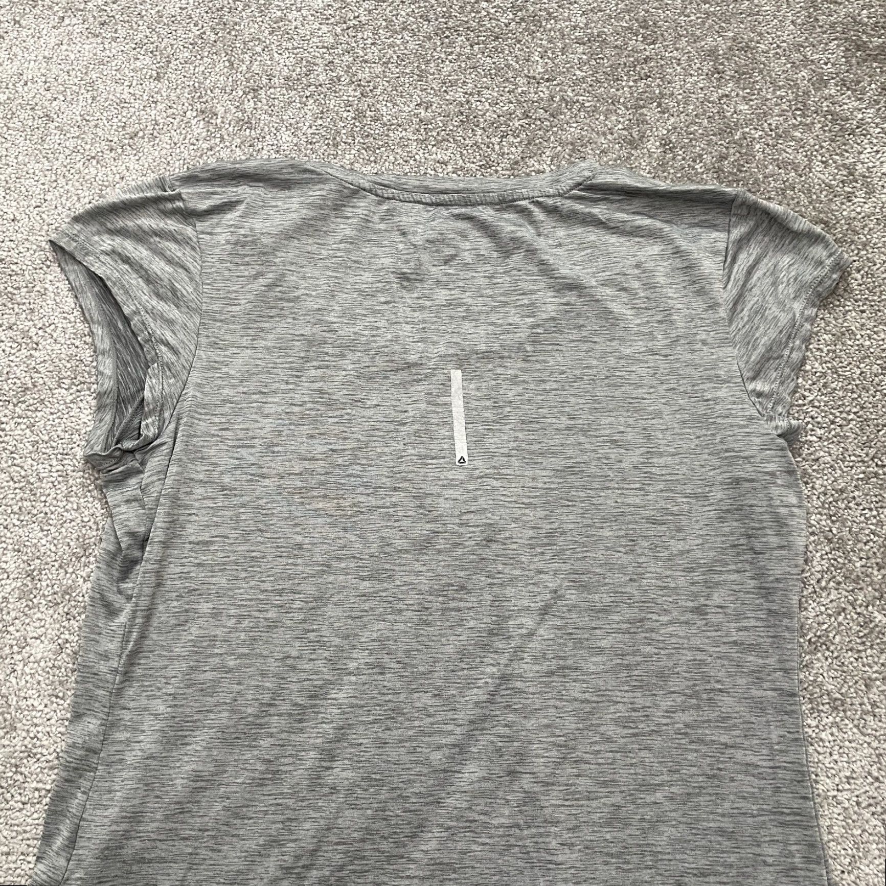 Reebok Reebok Active Top Womens Large Gray Short Sleeve Round Neck Athletic Gym Yoga Size L / US 10 / IT 46 - 3 Thumbnail