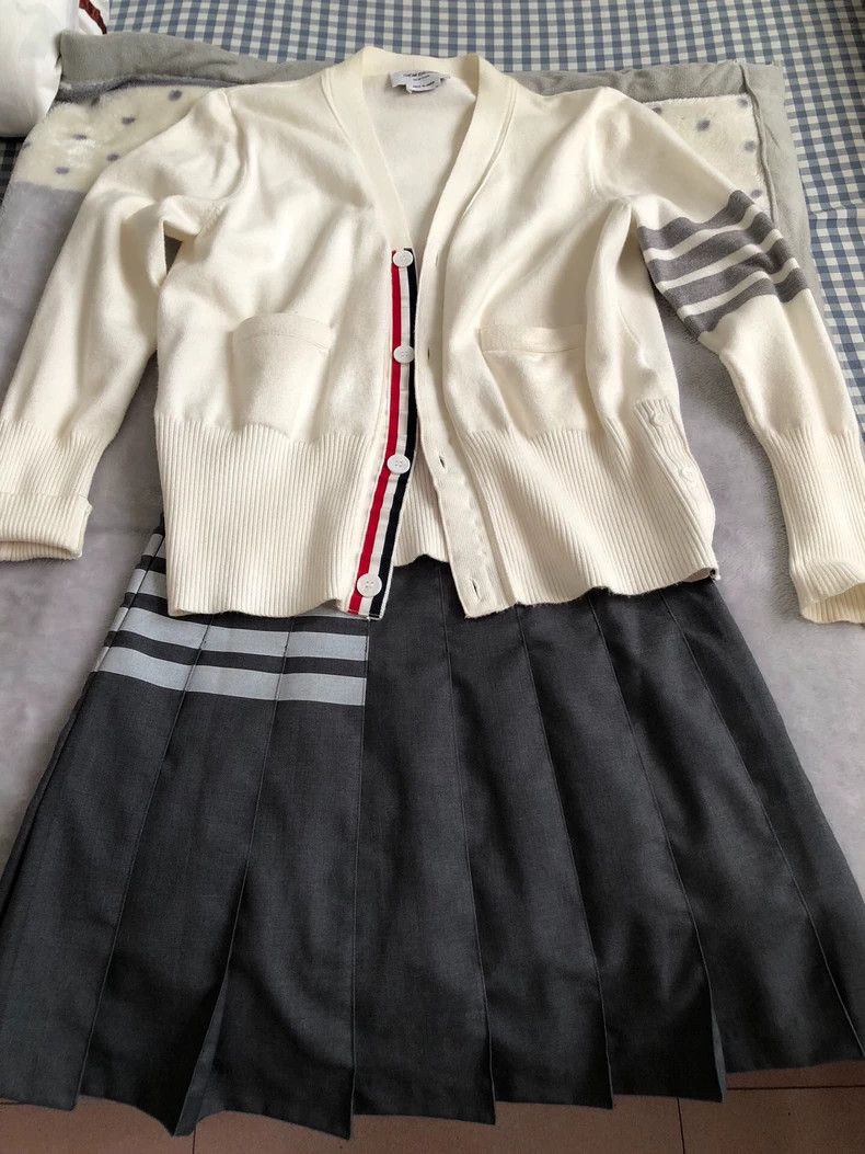 Thom Browne Thom Browne Gray woolen short skirt Size 25" / US 0 / IT 36 - 5 Thumbnail