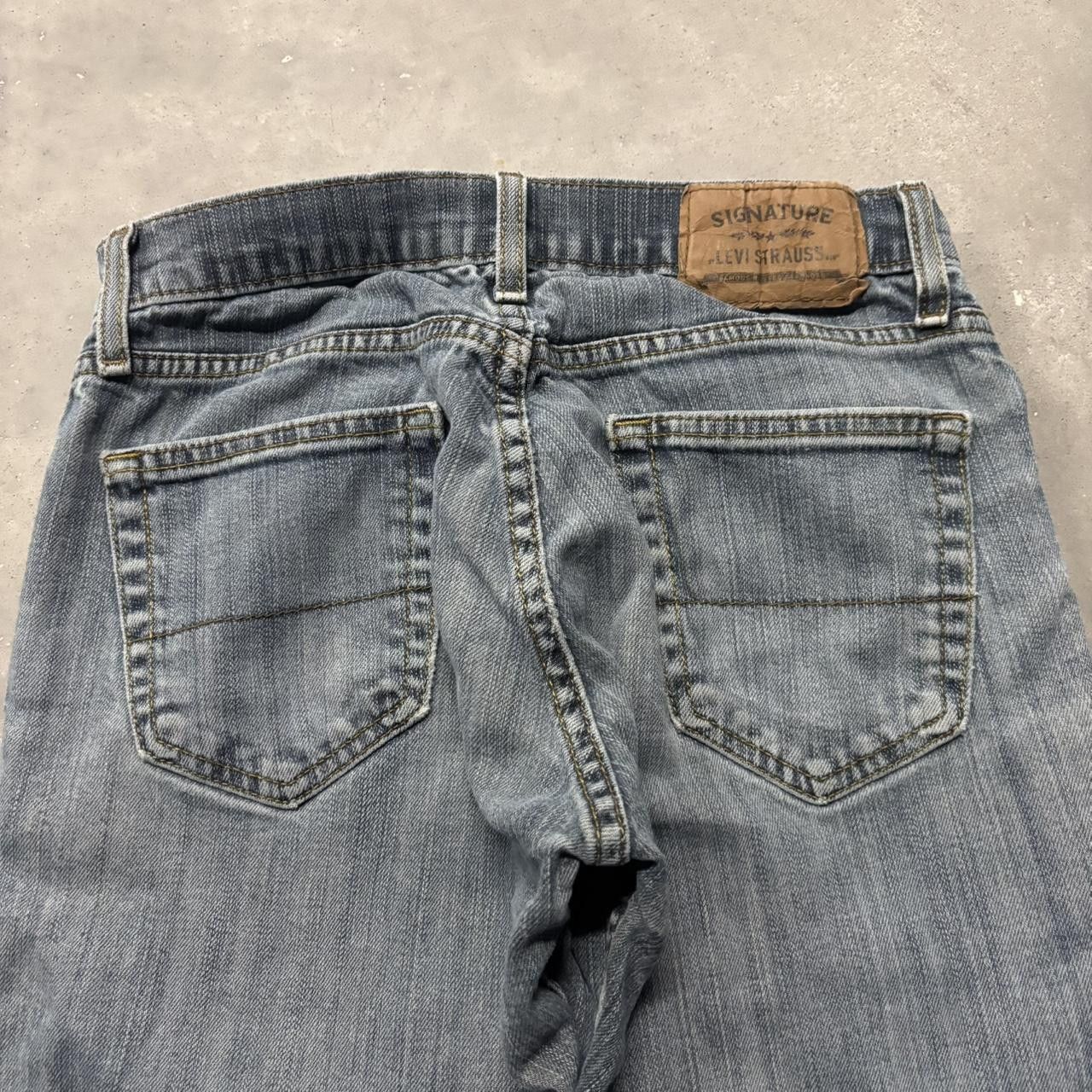 Levi's × Vintage Crazy Vintage Y2K/2000s Grunge Faded Wash Levis Denim Jeans! Size US 28 / EU 44 - 7 Thumbnail