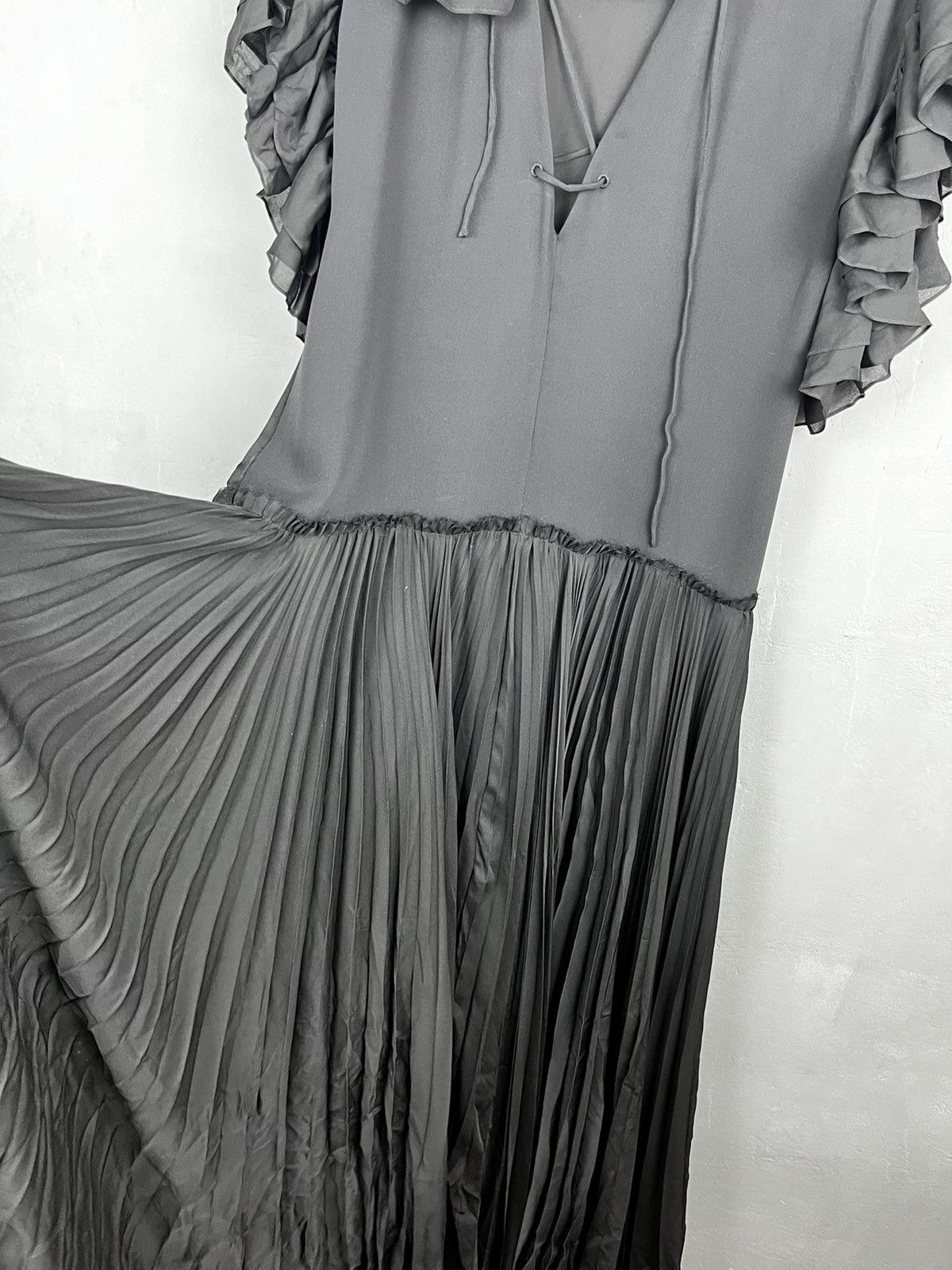 Designer × KHAITE × Other Kaelan Lace-Up Ruffle-Trimmed Silk Maxi Dress Size XS / US 0-2 / IT 36-38 - 9 Thumbnail