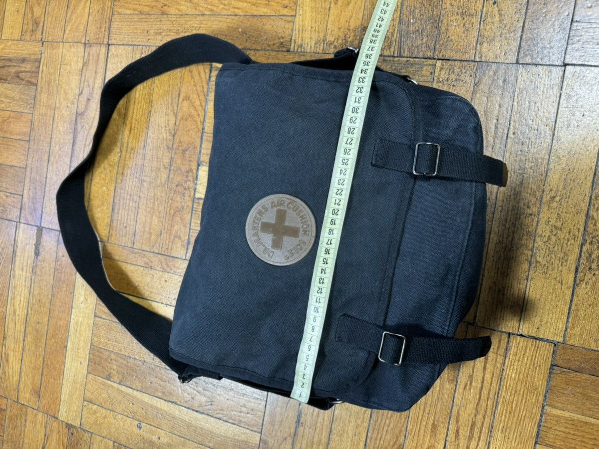 Dr. Martens × Vintage Dr. Martens Air Cushion Sole DM6420 Vintage Rare Army Bag Size ONE SIZE - 9 Thumbnail