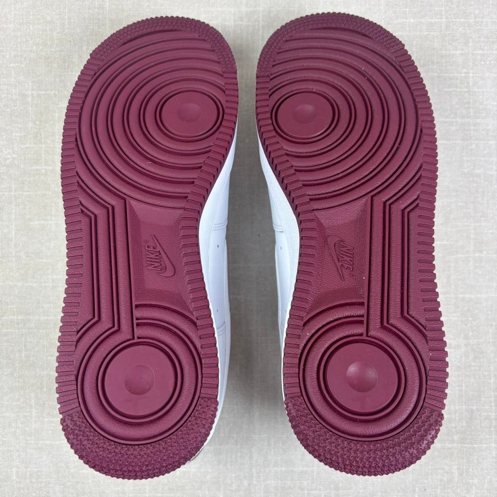 Nike 🍷 2022 Nike Air Force 1 Low '07 “White Dark Beetroot” 9M Size US 9 / EU 42 - 5 Thumbnail