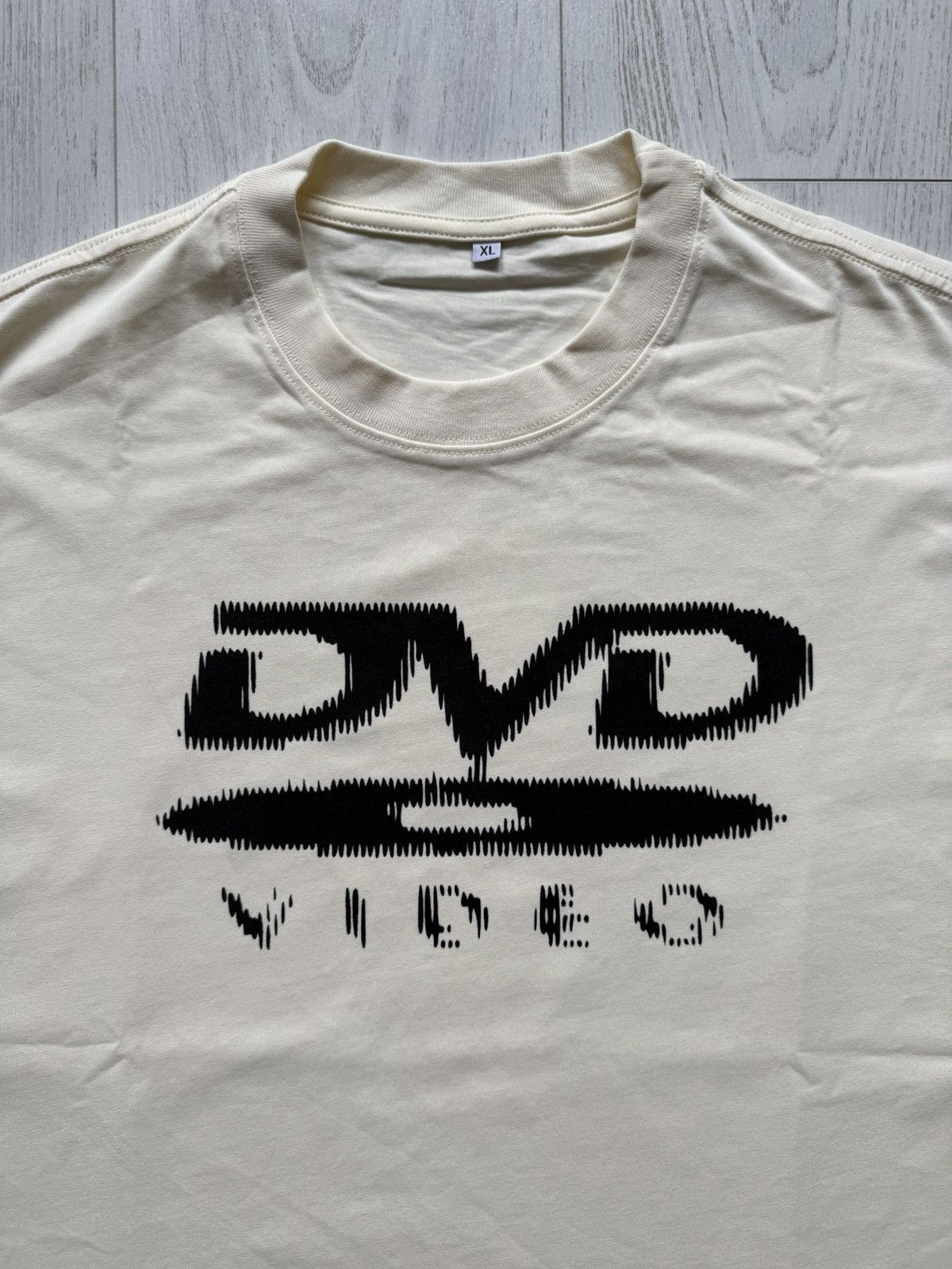 Other DVD Video Logo Boxy Vintage Retro Custom Creme T-Shirt XL Size US XL / EU 56 / 4 - 2 Thumbnail