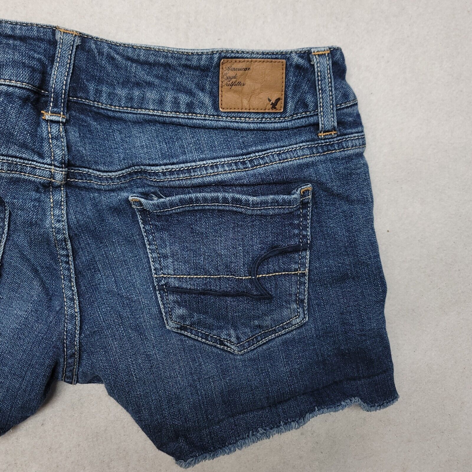 American Eagle Outfitters American Eagle Casual Denim Jean Shorts Womens Size 2 Blue Size 26" / US 2 / IT 38 - 7 Thumbnail