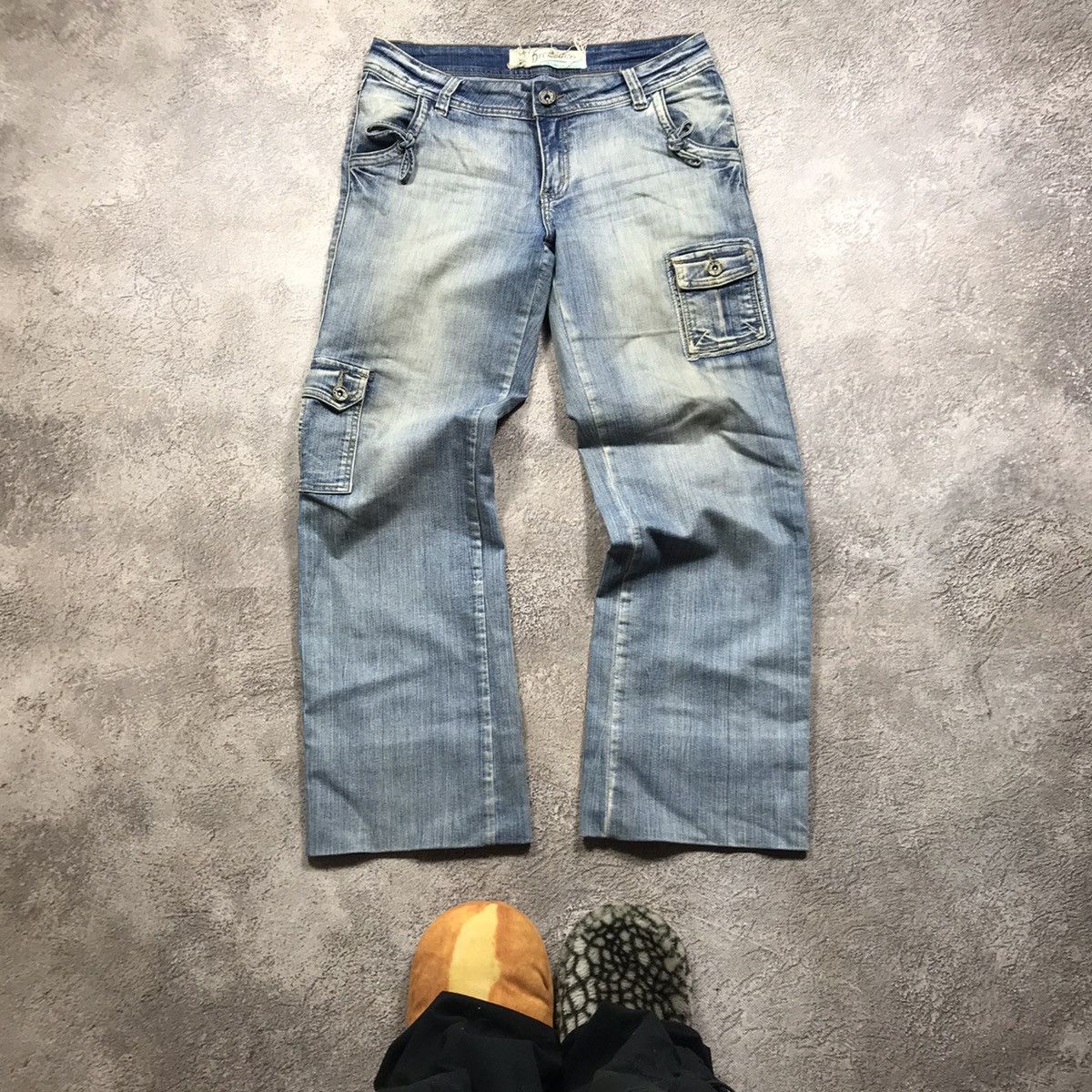 Vintage Vintage 90s Baggy Distressed Cargo Pants Grunge Thrashed 30 Size 30" / US 8 / IT 44 - 1 Thumbnail