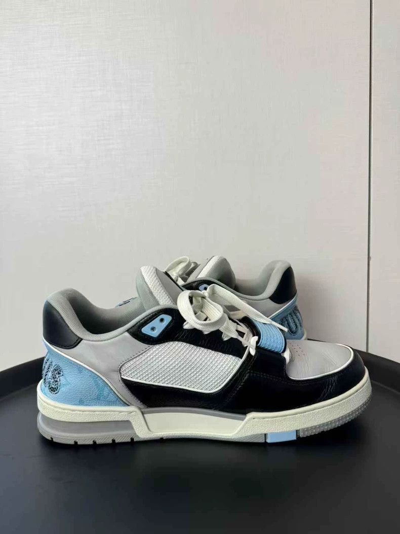 Louis Vuitton Louis Vuitton Blue Velcro Sneakers Size US 9.5 / EU 42-43 - 2 Thumbnail