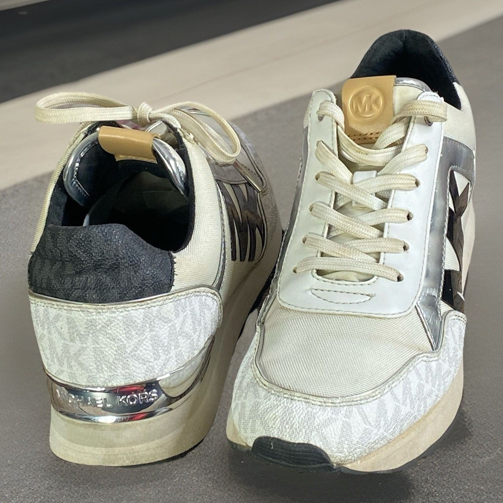 Michael Kors MICHAEL KORS Women's MADDY Two-Tone Logo Trainer Sneakers-9 Size US 9 / IT 39 - 3 Thumbnail
