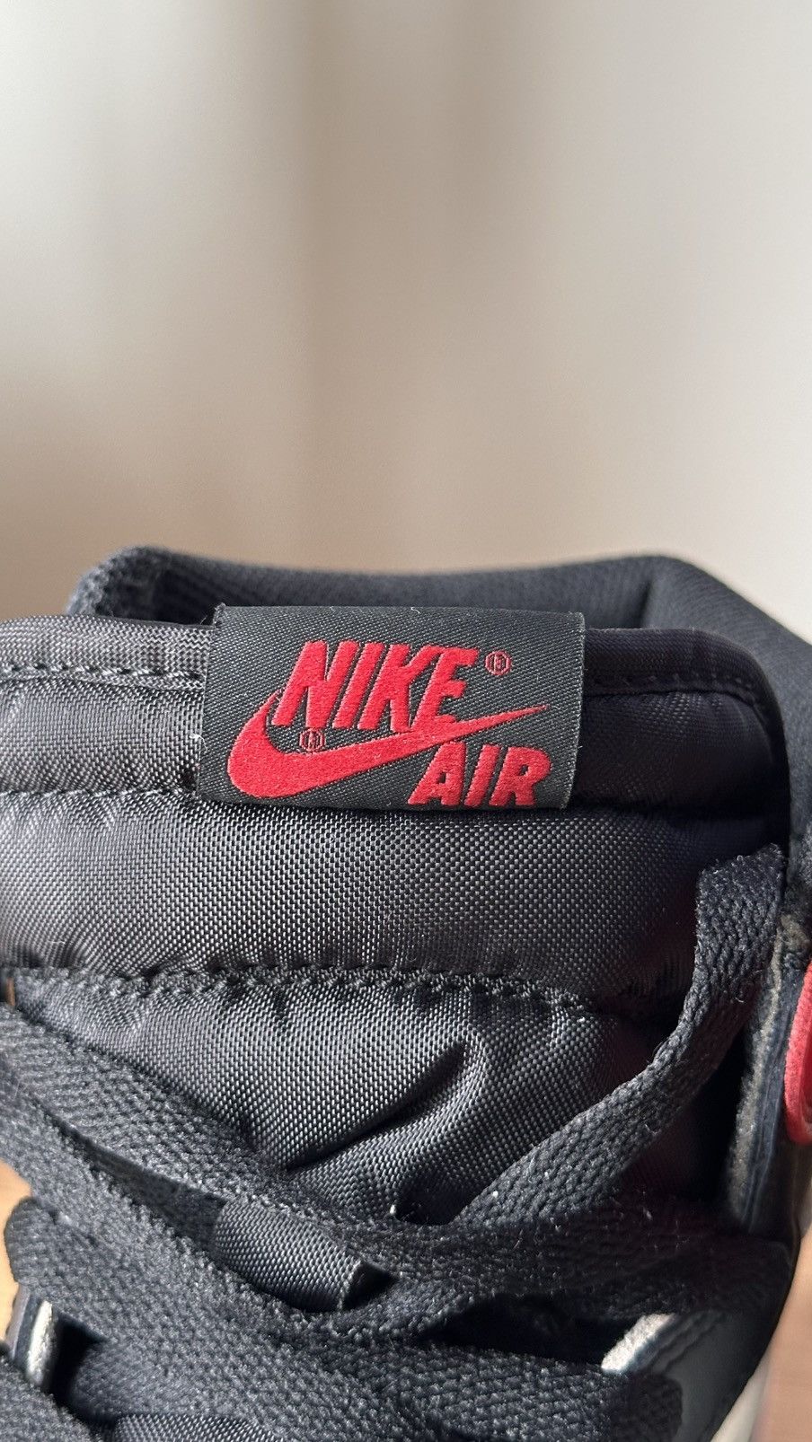 Jordan Brand × Nike Jordan 1 Retro High OG Bred Toe 2018 Size US 9 / EU 42 - 11 Thumbnail
