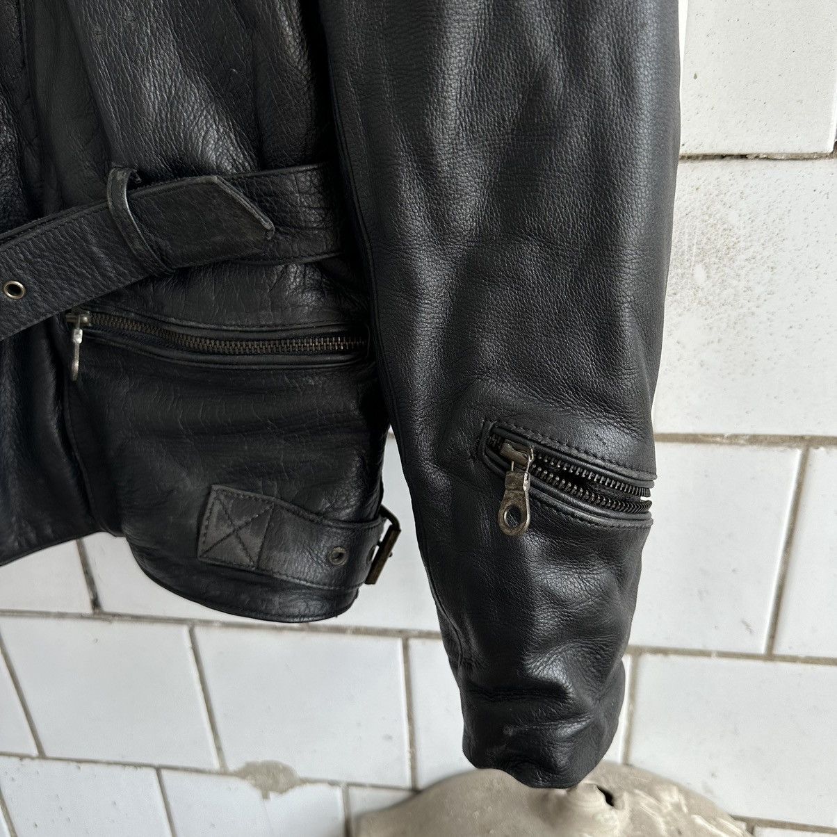 Vintage Vintage Moto Leather Jacket Style USA 90s Y2K Size US L / EU 52-54 / 3 - 5 Thumbnail