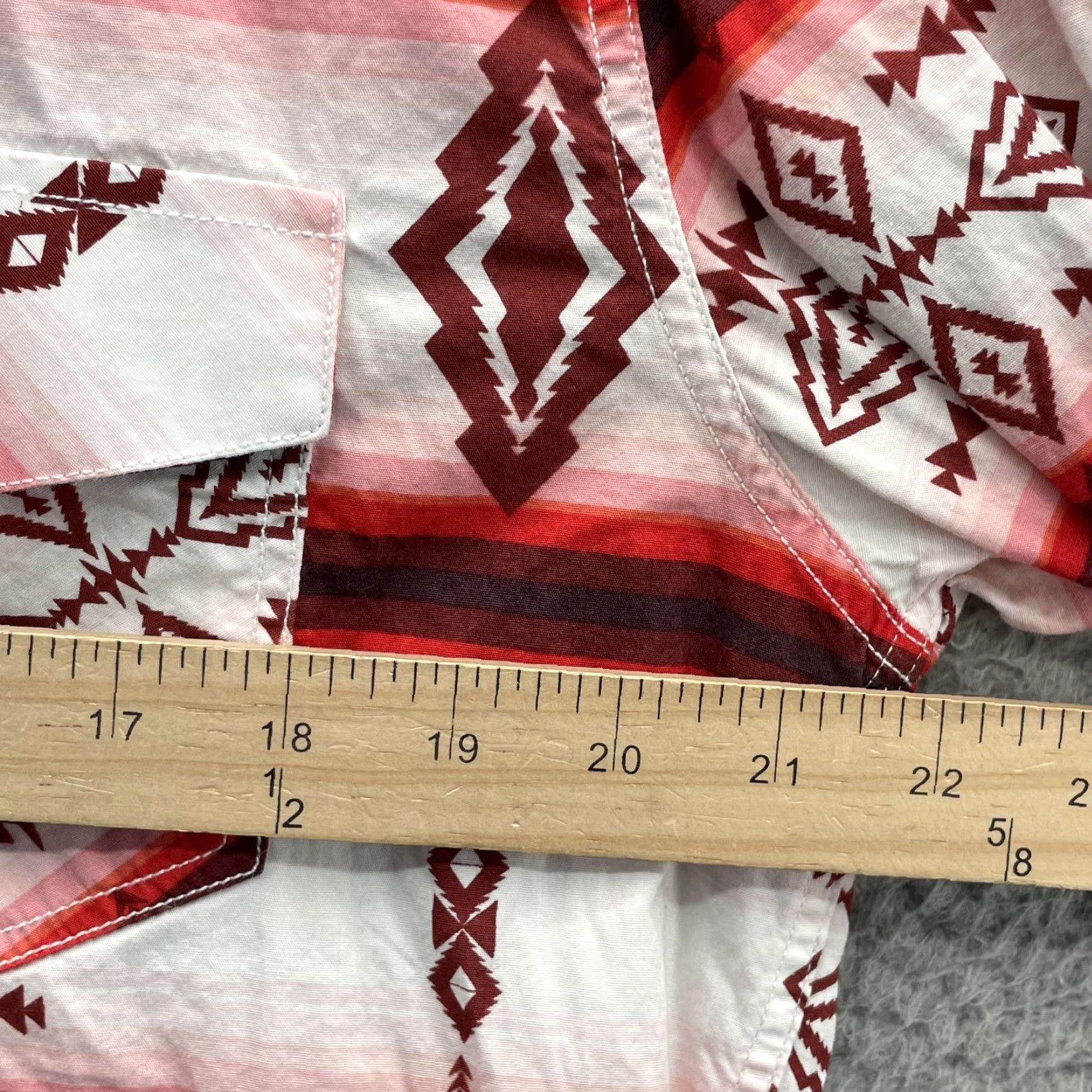 Vintage Rock & Roll Cowboy Pearl Snap Shirt Men's Large Southwestern Rodeo Geometric Southwest 90s Western Cowboy Button-Up Shirt Mens Large Red Size US L / EU 52-54 / 3 - 6 Thumbnail