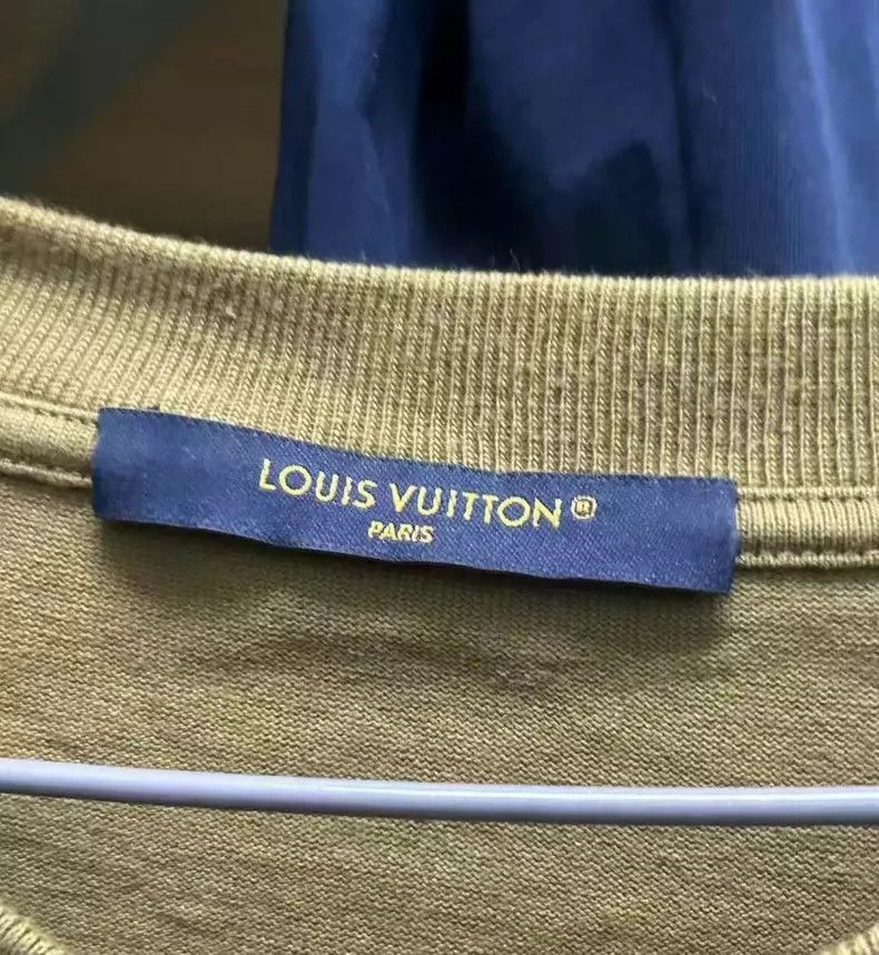 Louis Vuitton Louis Vuitton Collaboration Embroidered Logo TShirt-2506 Size US L / EU 52-54 / 3 - 2 Thumbnail